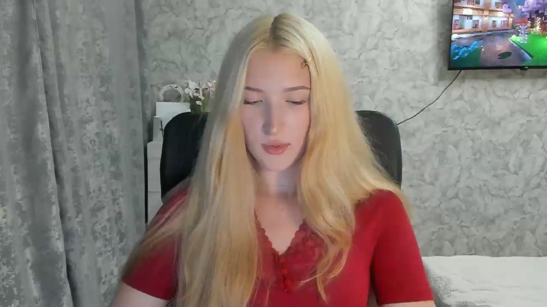 Gallery image thumbnail from Ilona_Here's myfreecams stream on, 09/05/2026, 18:57 image 9 of 20
