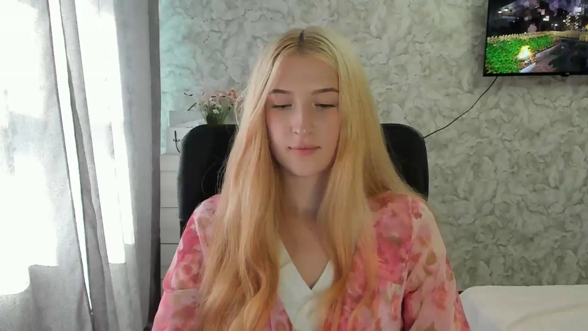 Gallery image thumbnail from Ilona_Here's myfreecams stream on, 09/07/2026, 13:11 image 15 of 20