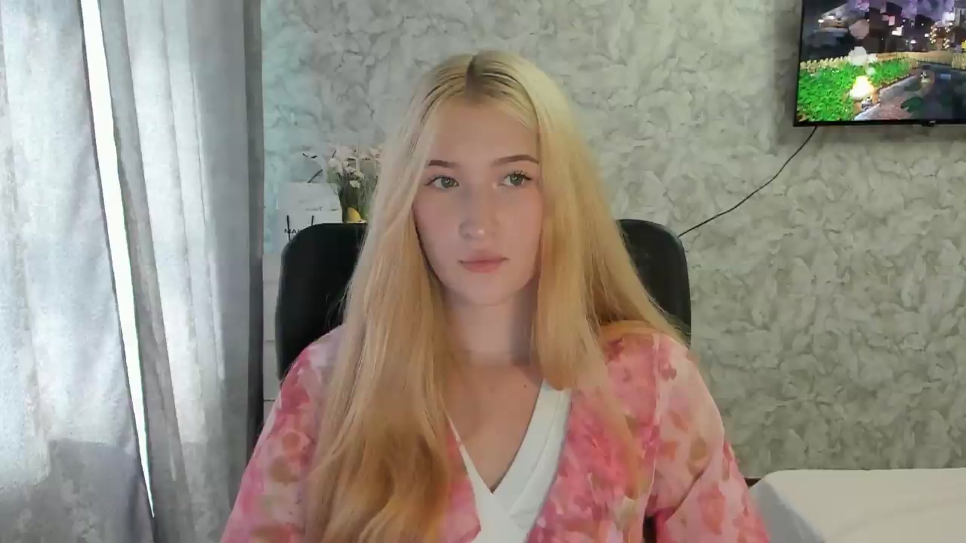Gallery image thumbnail from Ilona_Here's myfreecams stream on, 09/07/2026, 13:11 image 4 of 20