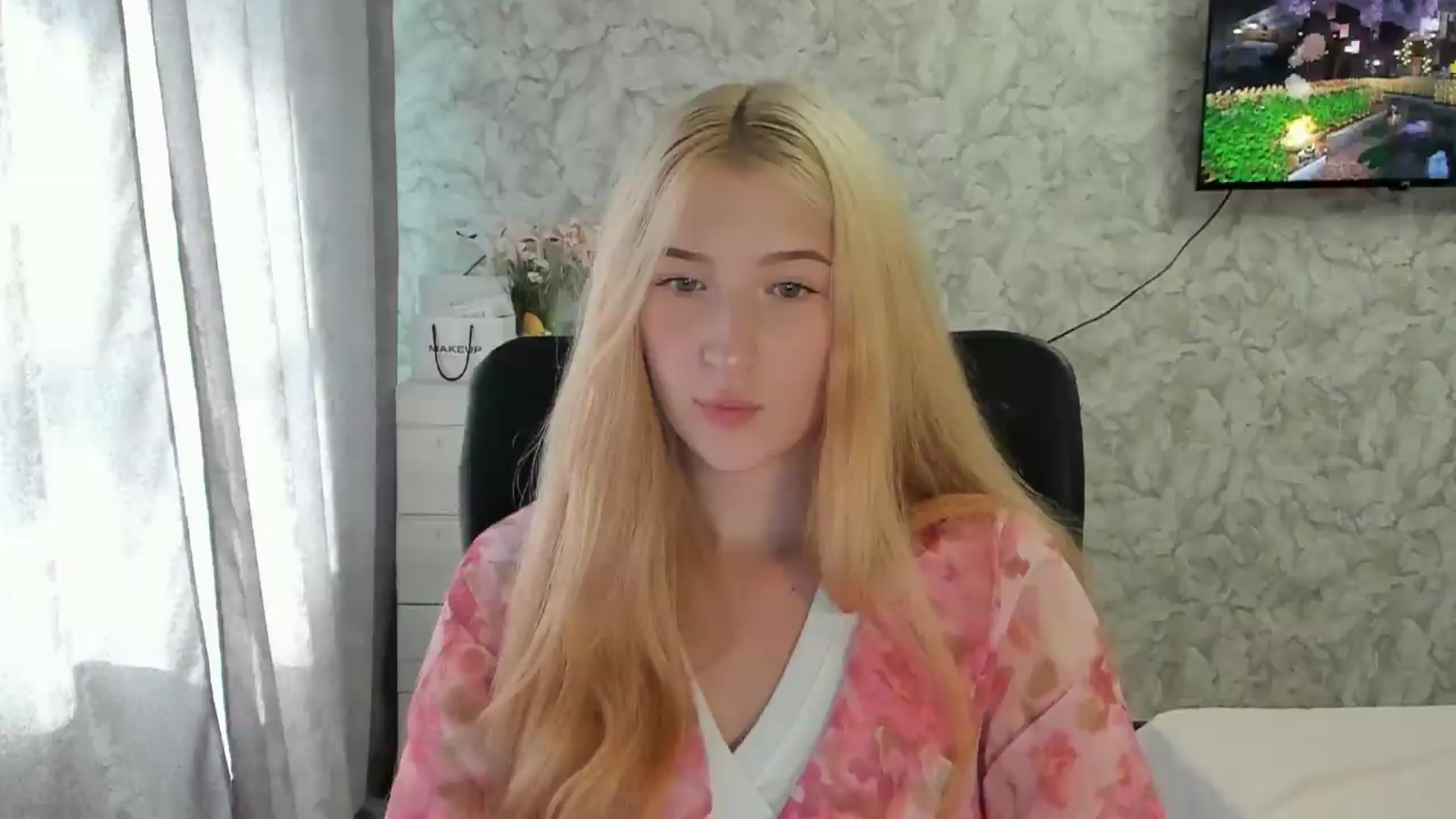 Gallery image thumbnail from Ilona_Here's myfreecams stream on, 09/07/2026, 13:11 image 5 of 20