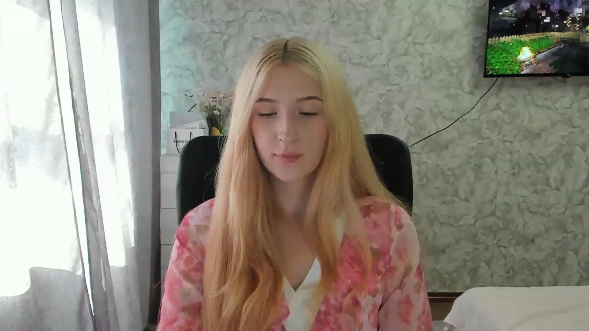 Gallery image thumbnail from Ilona_Here's myfreecams stream on, 09/07/2026, 13:11 image 11 of 20