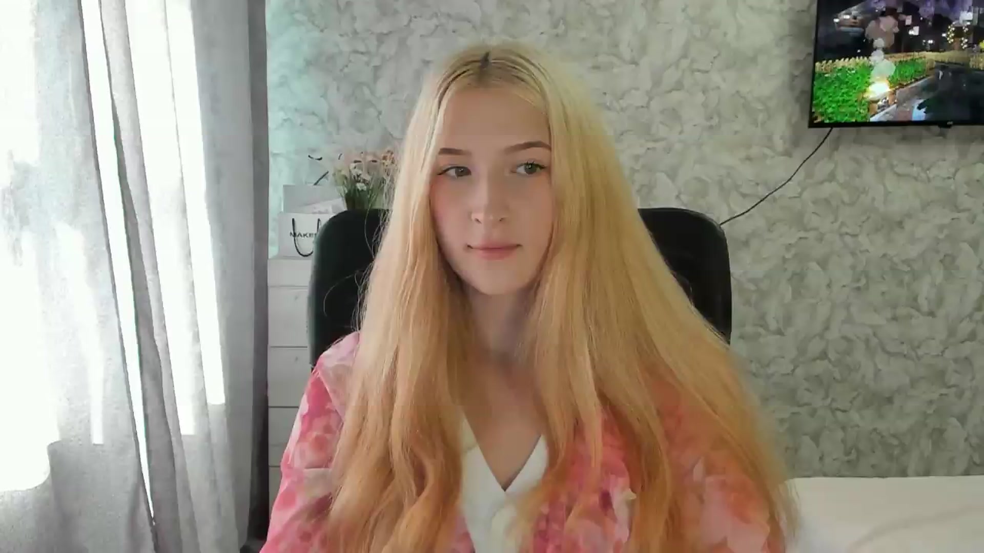 Gallery image thumbnail from Ilona_Here's myfreecams stream on, 09/07/2026, 13:11 image 20 of 20