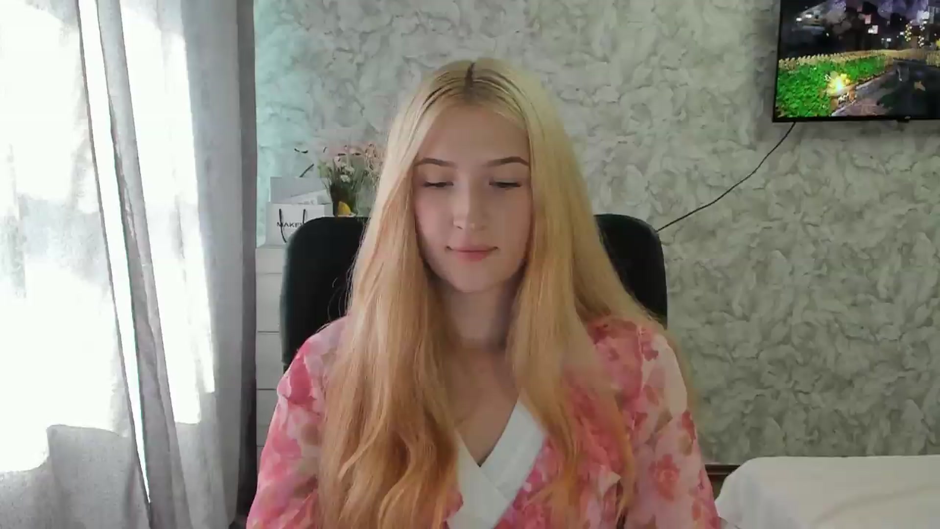 Gallery image thumbnail from Ilona_Here's myfreecams stream on, 09/07/2026, 13:11 image 12 of 20