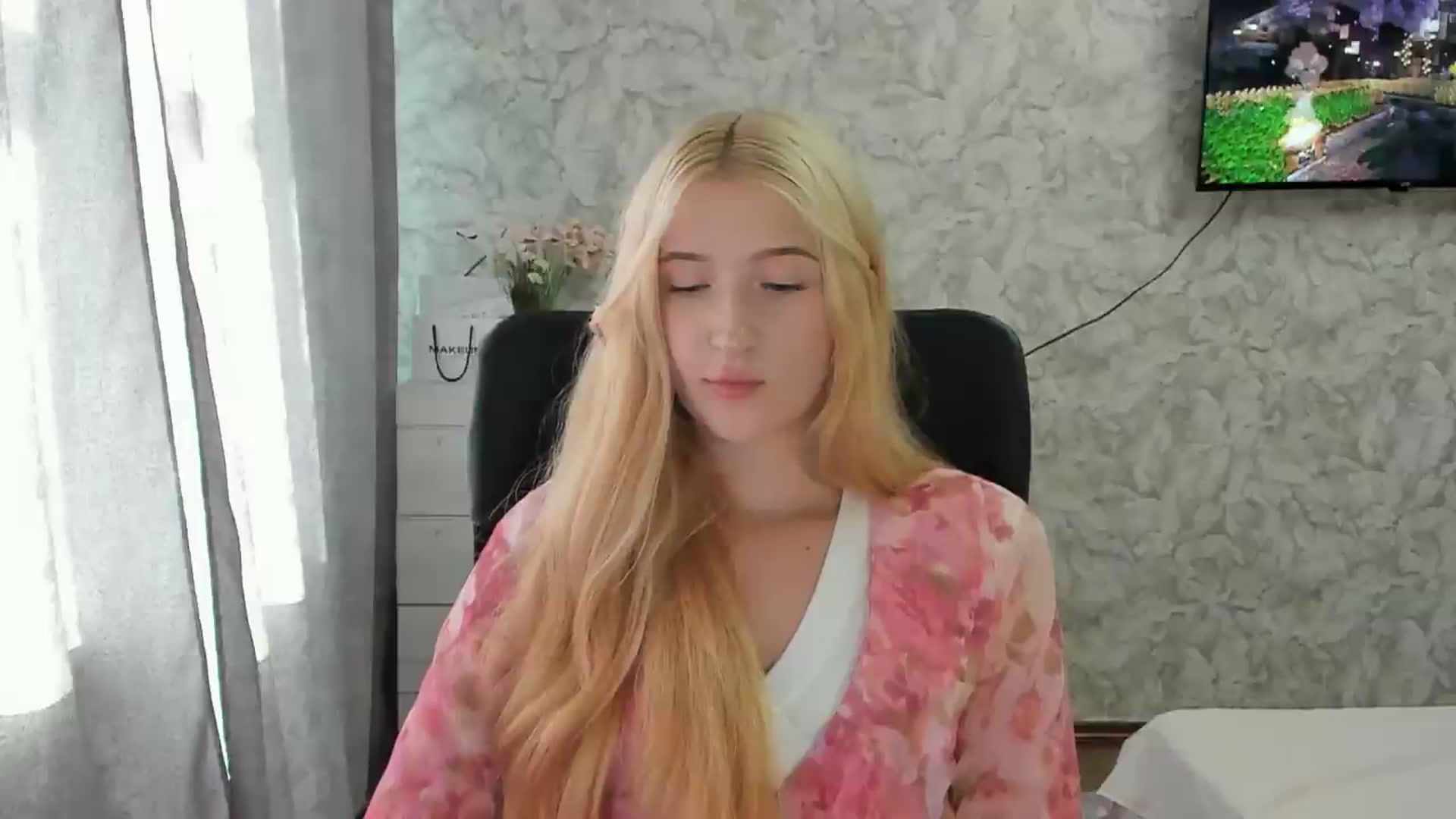 Gallery image thumbnail from Ilona_Here's myfreecams stream on, 09/07/2026, 14:13 image 14 of 20