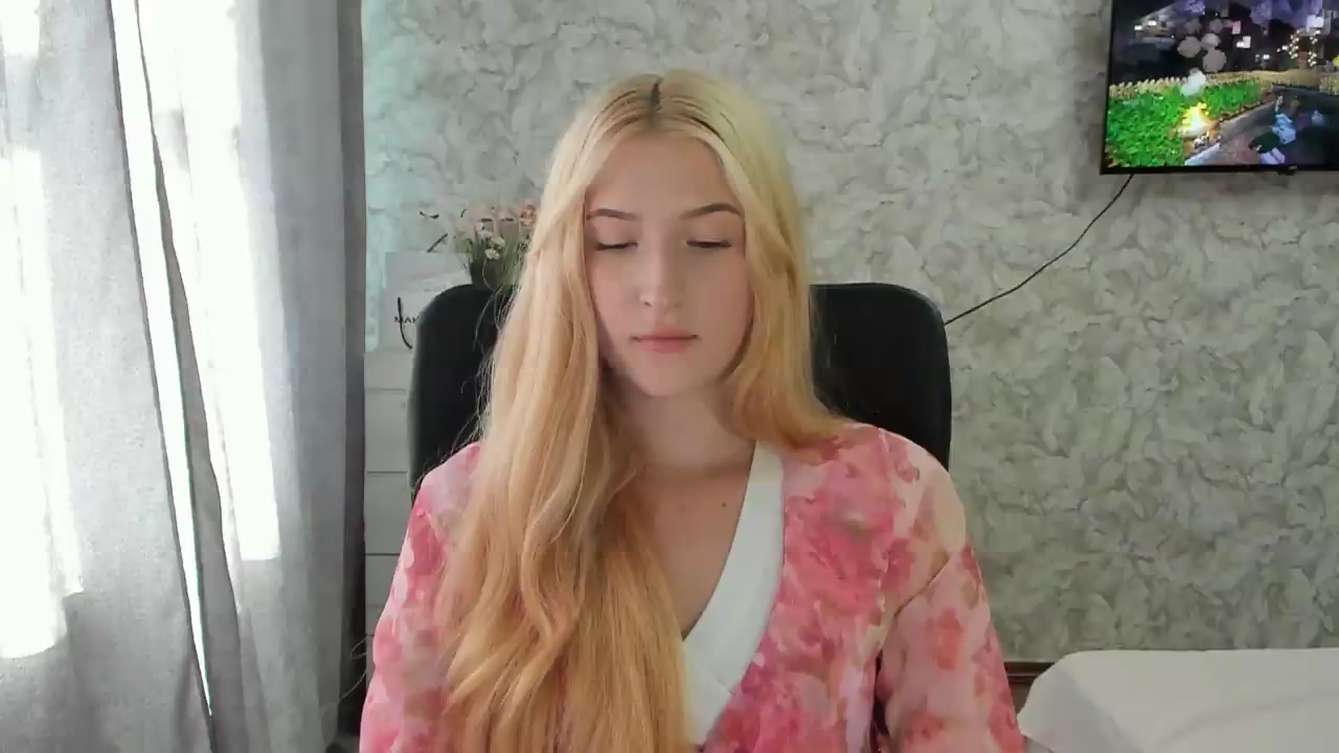 Gallery image thumbnail from Ilona_Here's myfreecams stream on, 09/07/2026, 14:13 image 4 of 20