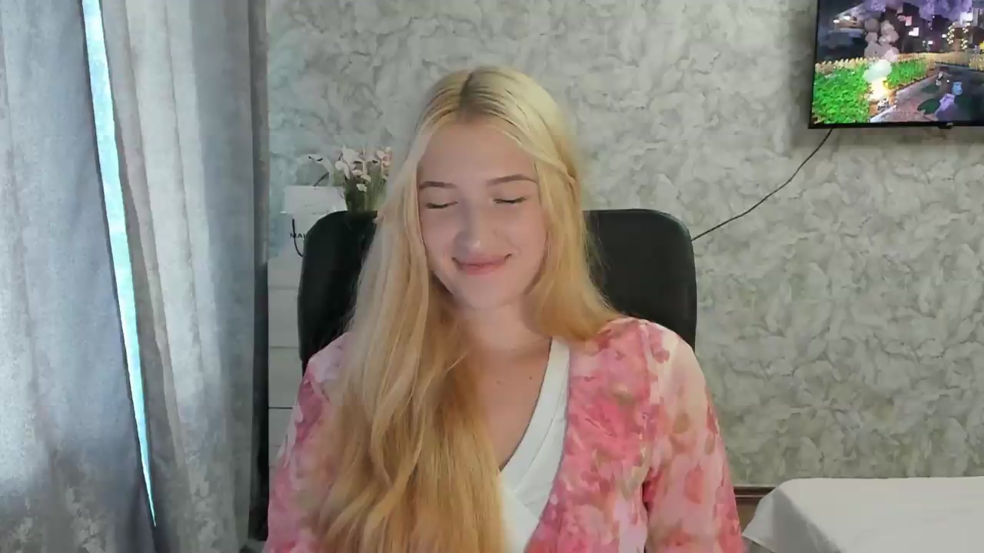 Gallery image thumbnail from Ilona_Here's myfreecams stream on, 09/07/2026, 14:13 image 8 of 20