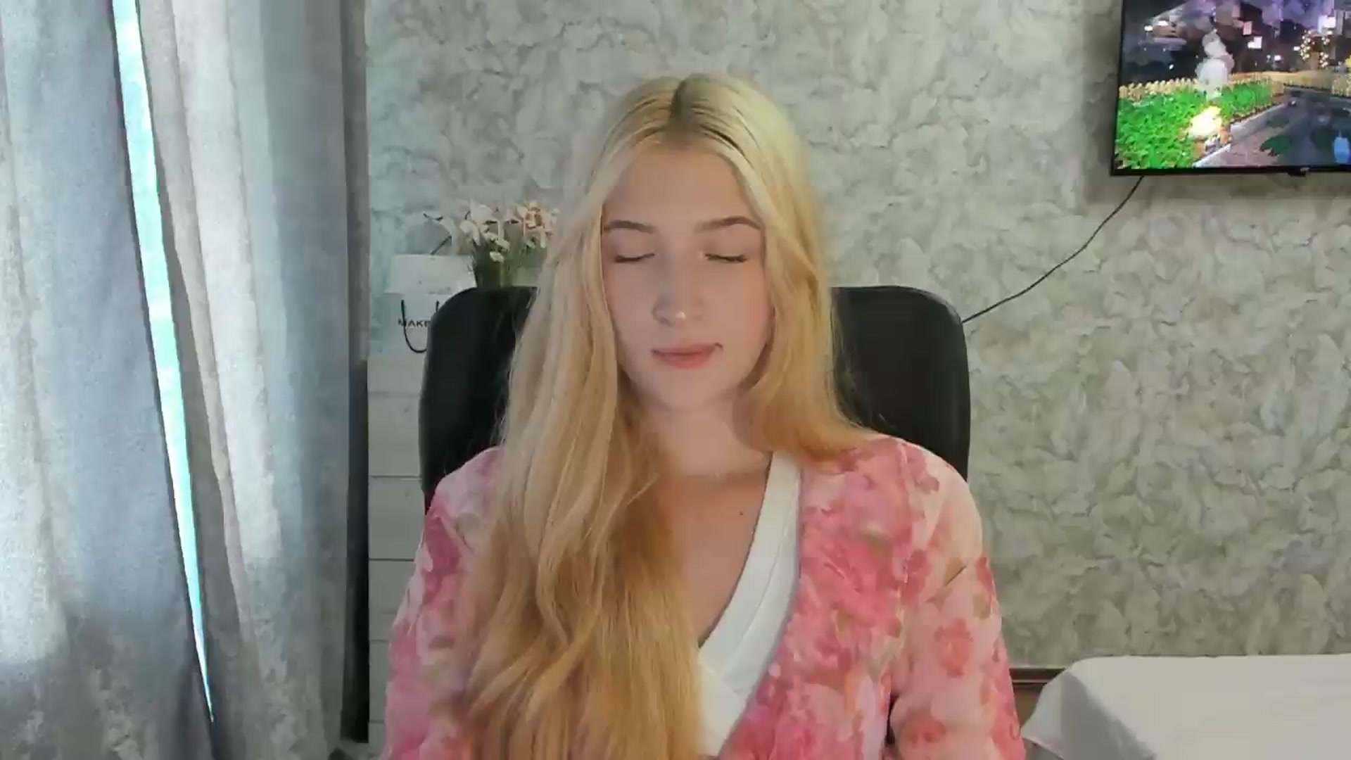 Gallery image thumbnail from Ilona_Here's myfreecams stream on, 09/07/2026, 14:13 image 5 of 20