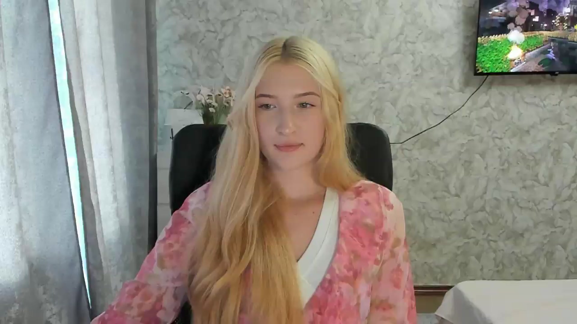 Gallery image thumbnail from Ilona_Here's myfreecams stream on, 09/07/2026, 14:13 image 11 of 20
