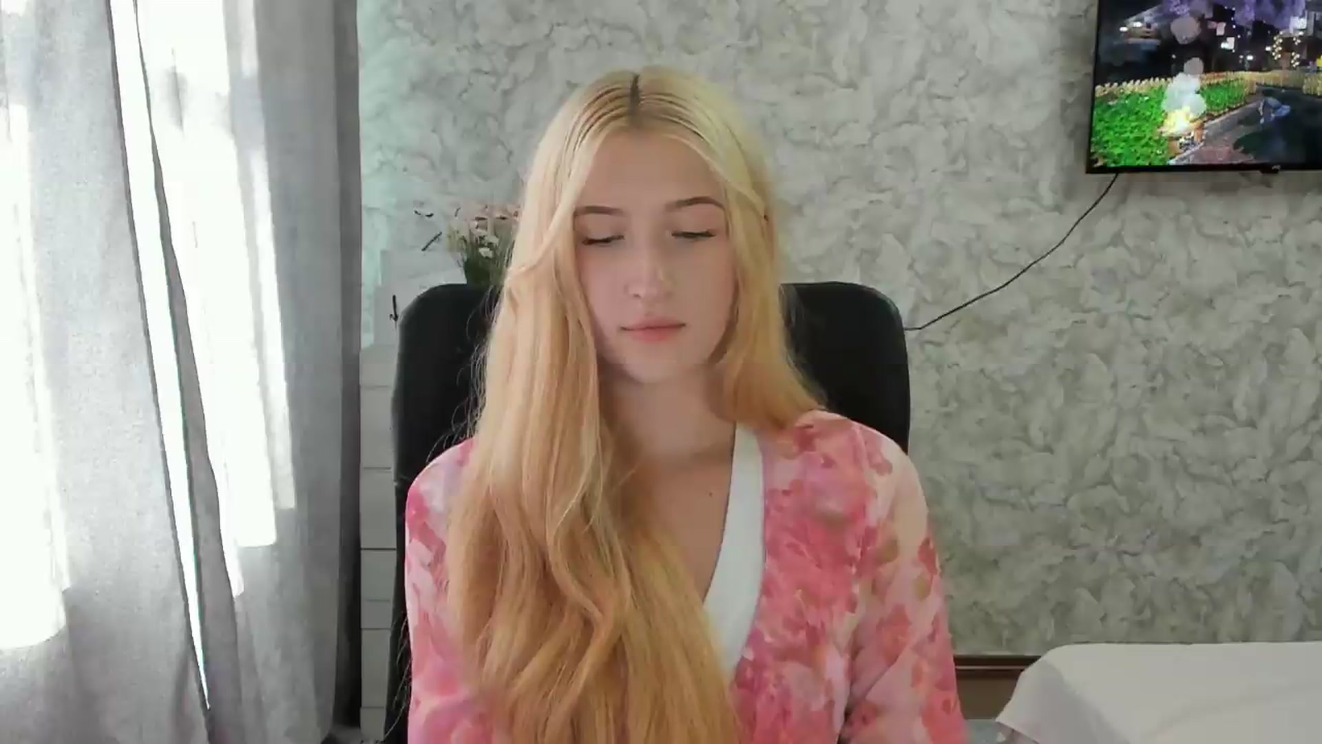 Gallery image thumbnail from Ilona_Here's myfreecams stream on, 09/07/2026, 14:13 image 19 of 20