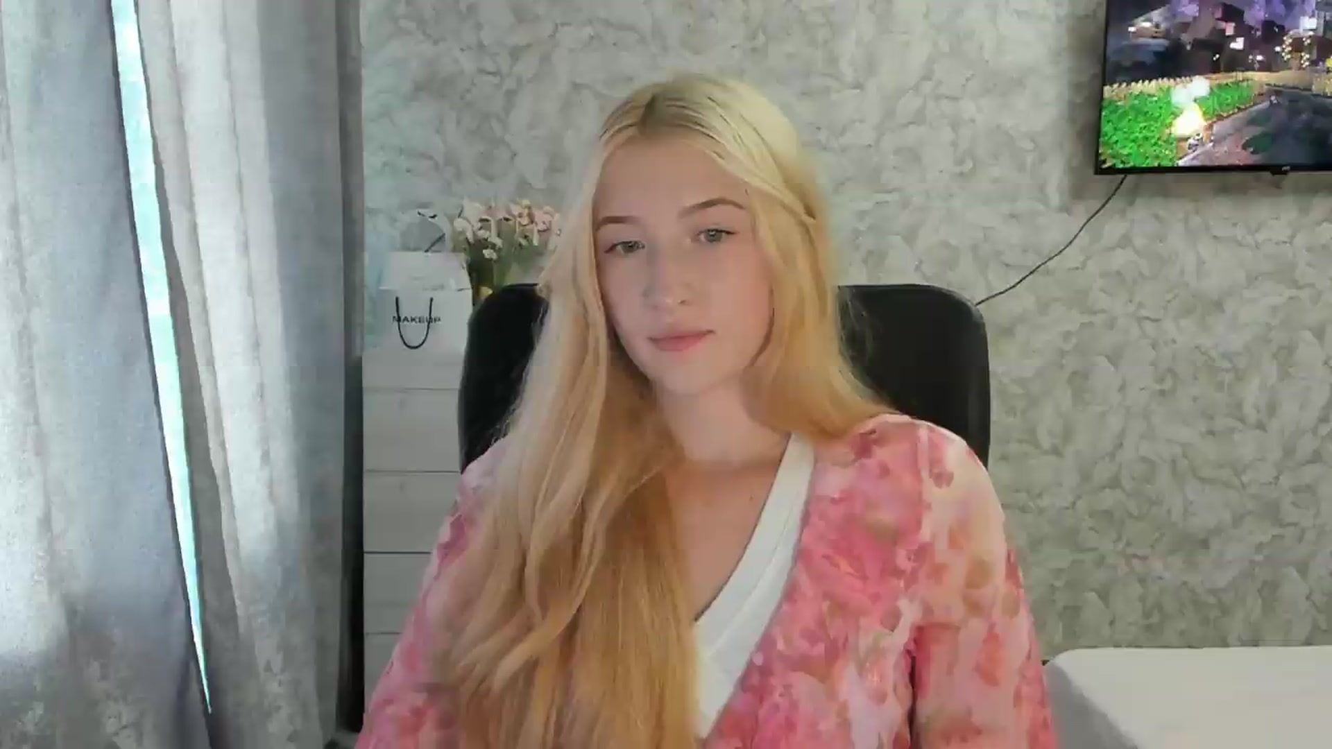 Gallery image thumbnail from Ilona_Here's myfreecams stream on, 09/07/2026, 14:13 image 10 of 20