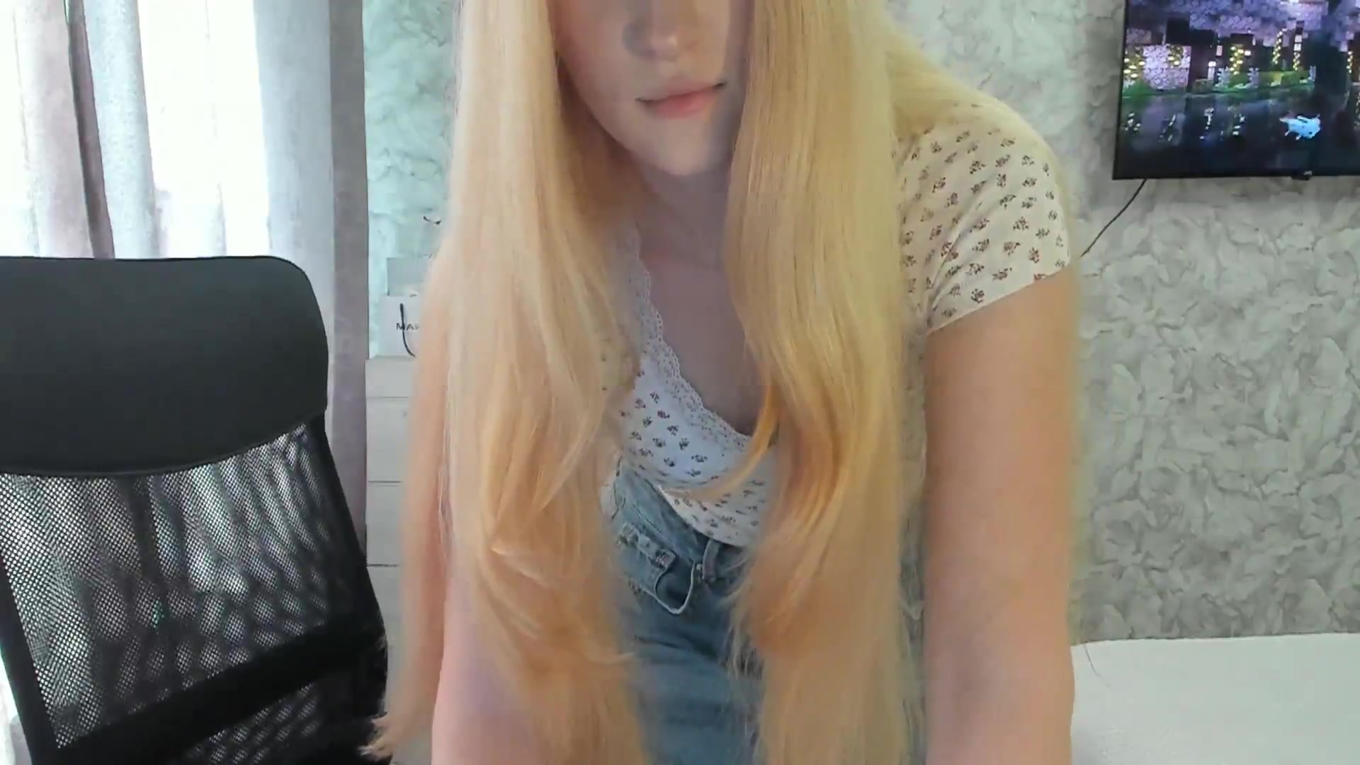 Gallery image thumbnail from Ilona_Here's myfreecams stream on, 09/11/2026, 13:30 image 14 of 20