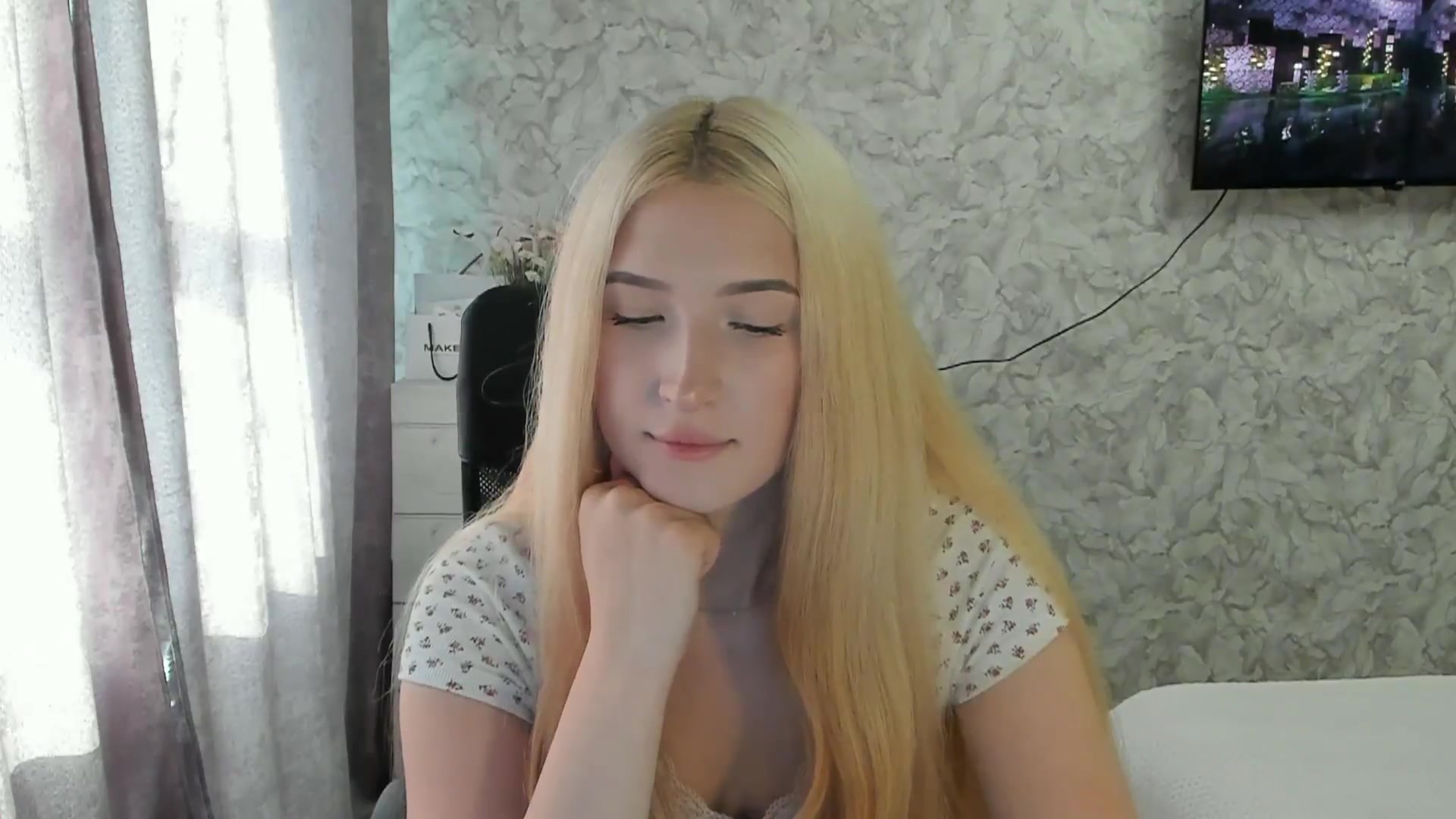 Gallery image thumbnail from Ilona_Here's myfreecams stream on, 09/11/2026, 13:30 image 11 of 20