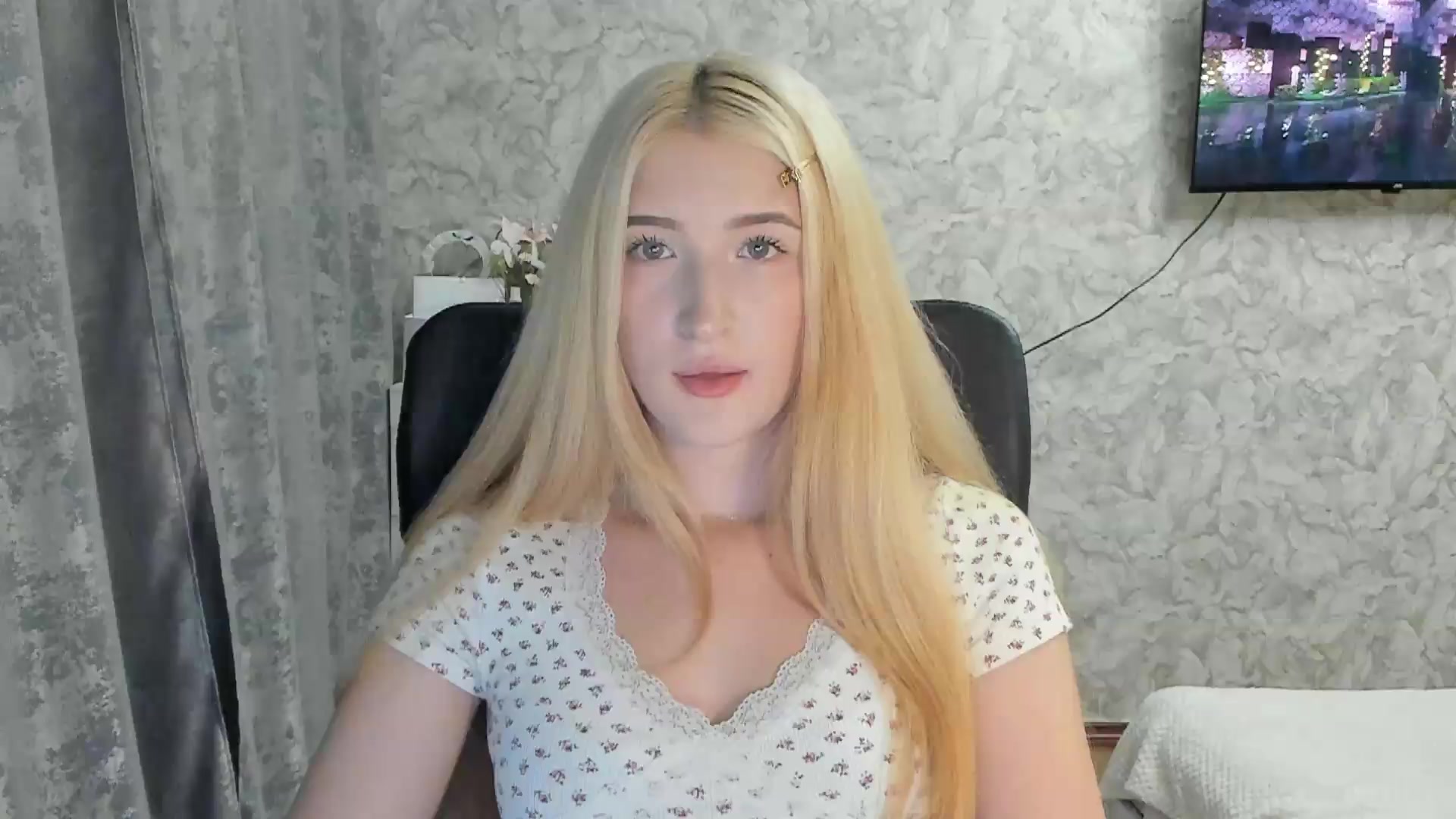 Gallery image thumbnail from Ilona_Here's myfreecams stream on, 09/12/2026, 17:20 image 10 of 20