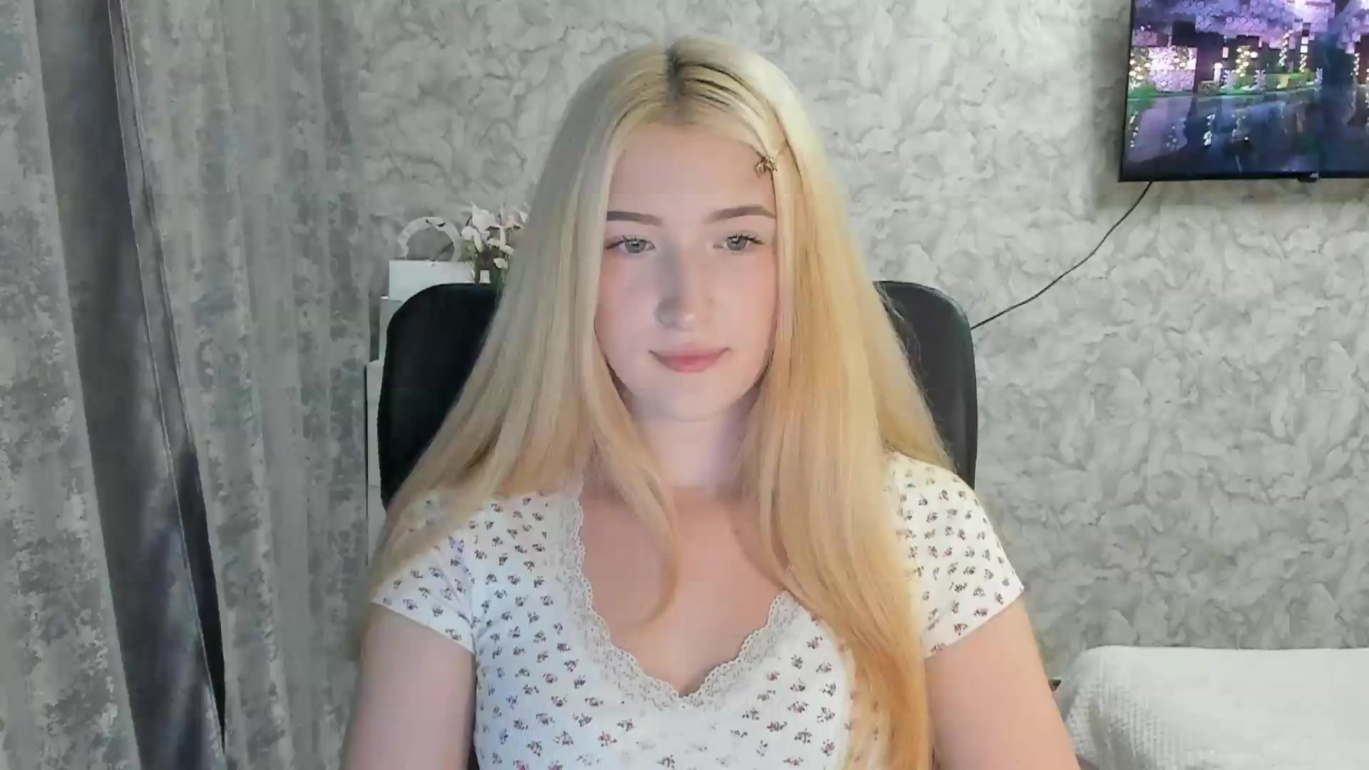 Gallery image thumbnail from Ilona_Here's myfreecams stream on, 09/12/2026, 17:20 image 6 of 20