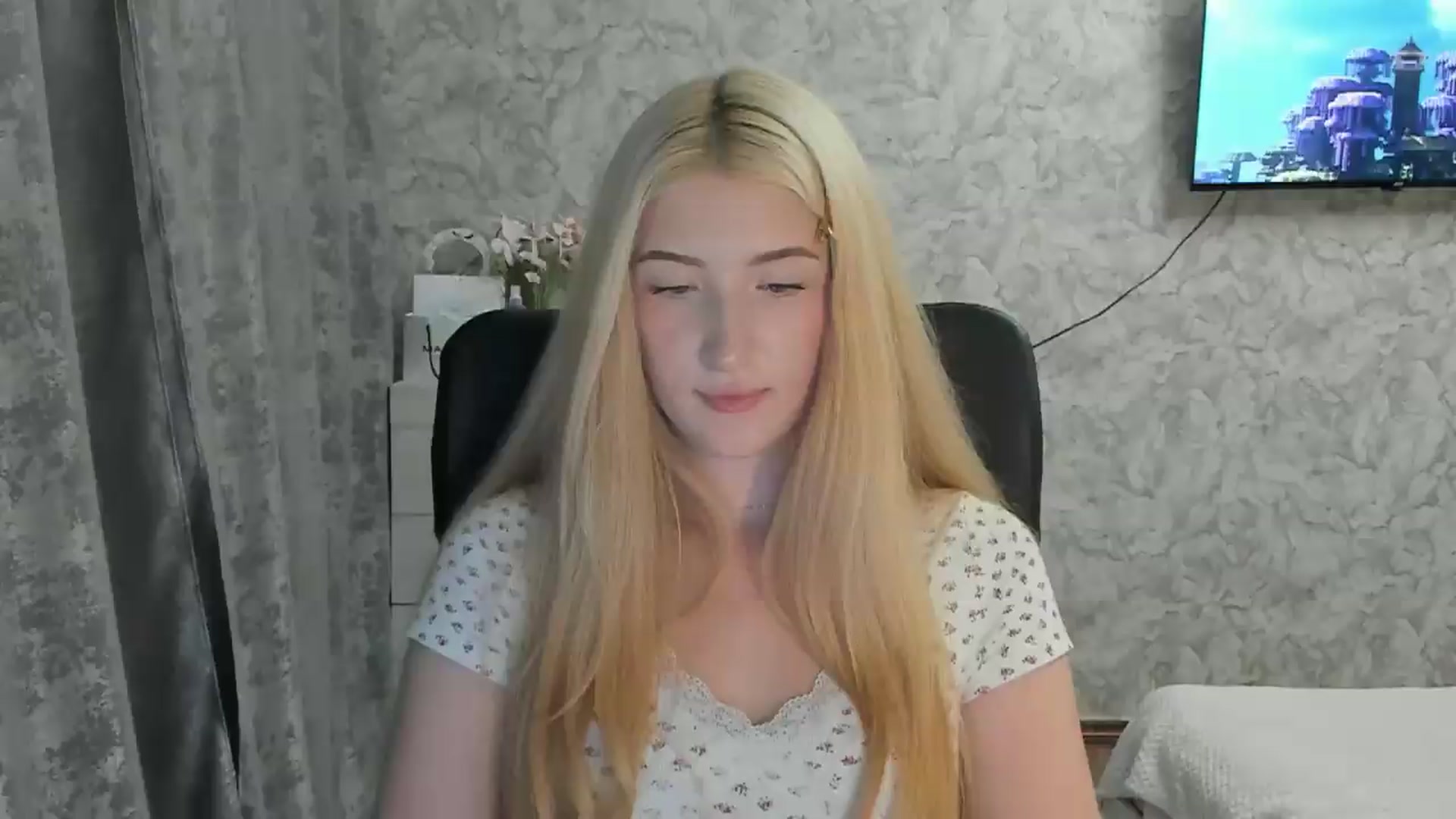 Gallery image thumbnail from Ilona_Here's myfreecams stream on, 09/12/2026, 18:54 image 9 of 20