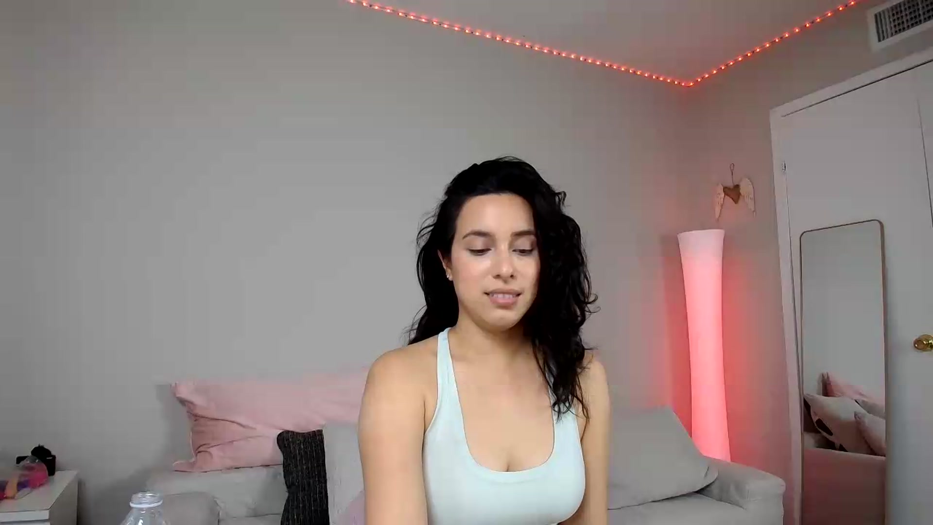 Gallery image thumbnail from IloveGigi's myfreecams stream on, 06/13/2026, 19:08 image 17 of 20