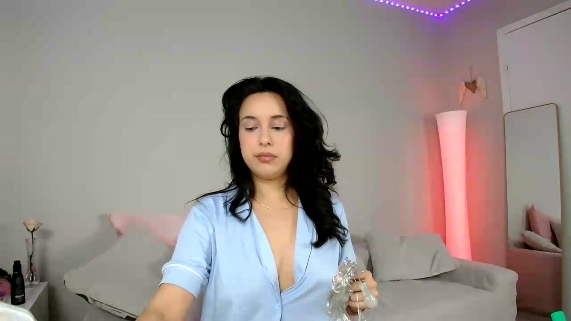 Gallery image thumbnail from IloveGigi's myfreecams stream on, 06/14/2026, 16:53 image 3 of 20