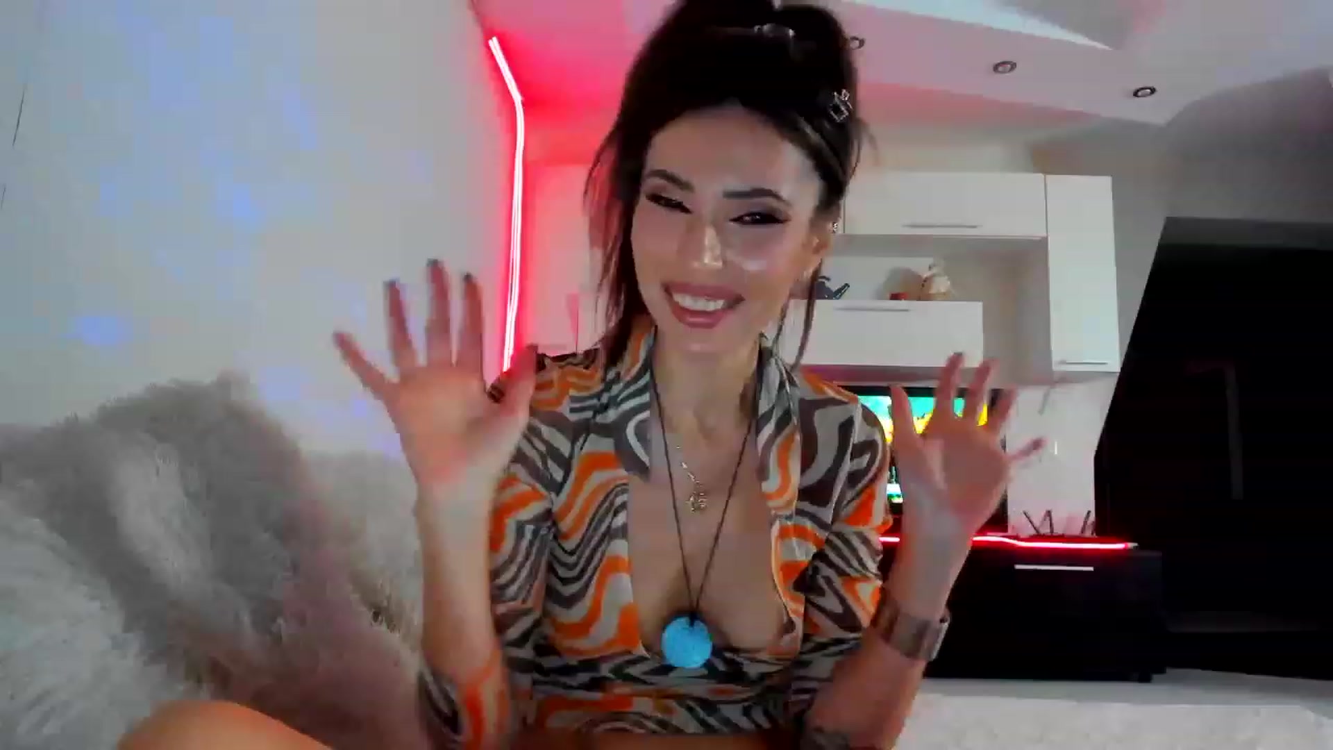 Gallery image thumbnail from ImAllGroovyBB's myfreecams stream on, 02/07/2023, 23:18 image 5 of 20