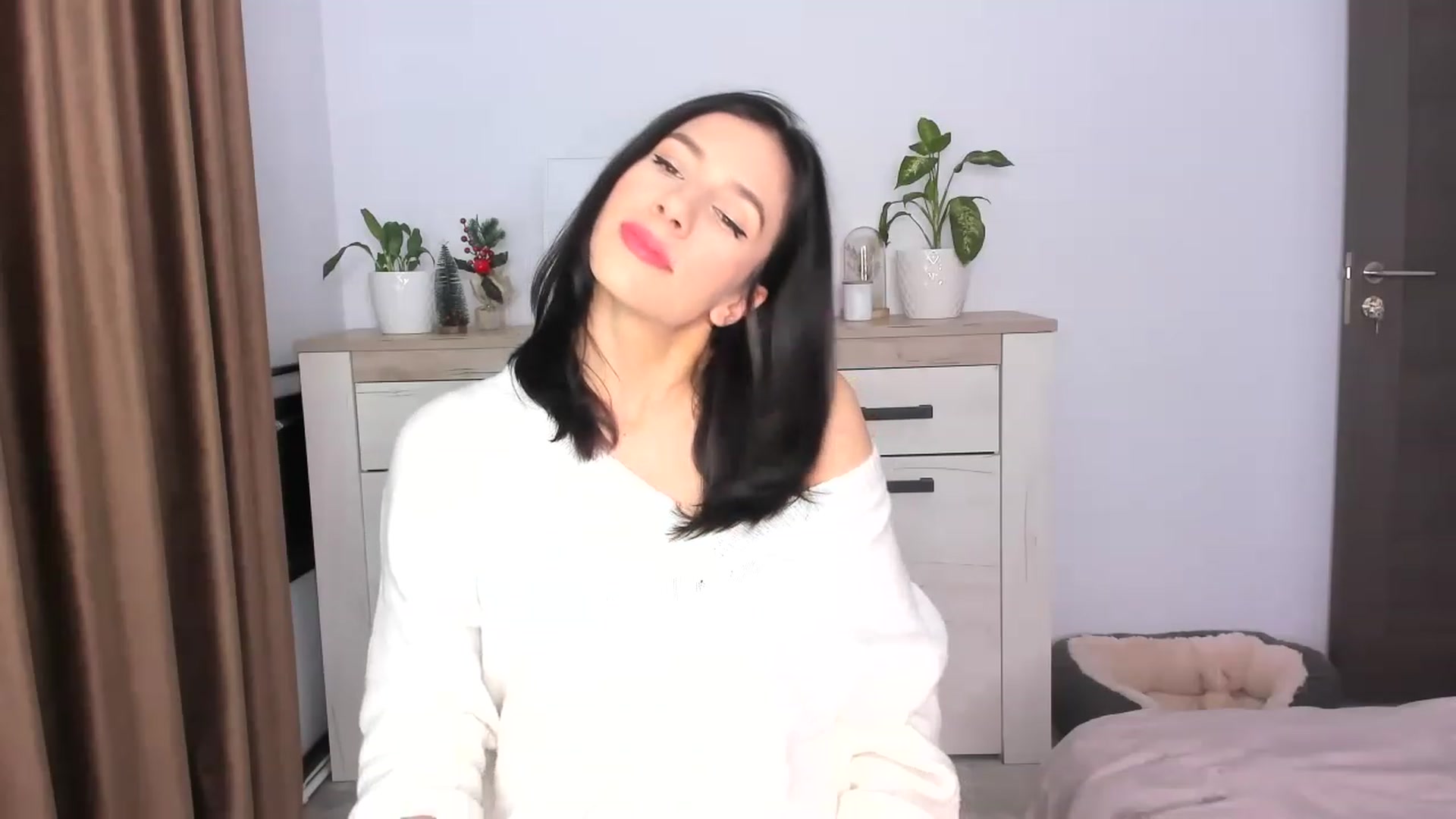 Gallery image thumbnail from ImAna_xo's myfreecams stream on, 12/09/2022, 18:46 image 15 of 20