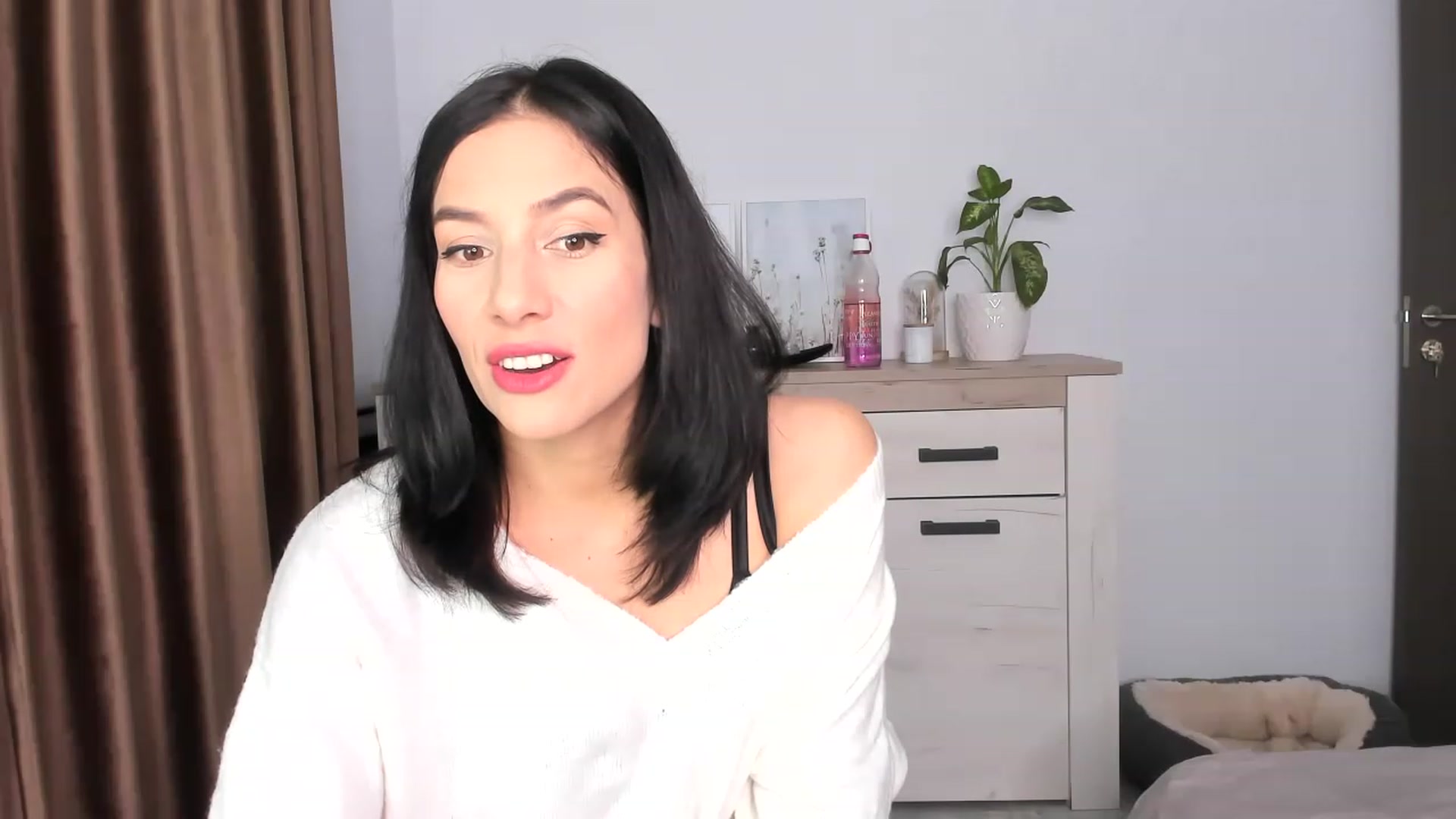 Gallery image thumbnail from ImAna_xo's myfreecams stream on, 12/09/2022, 18:46 image 5 of 20