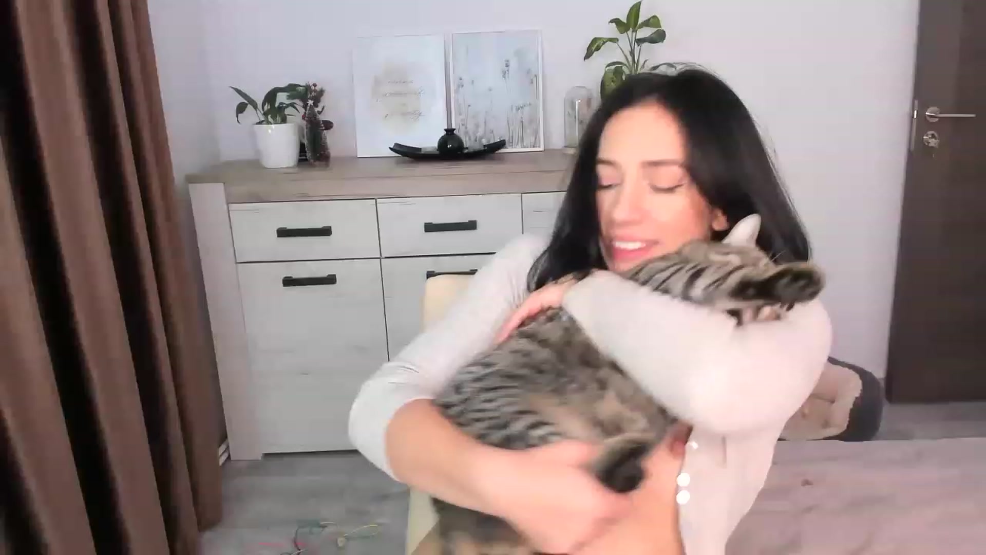 Gallery image thumbnail from ImAna_xo's myfreecams stream on, 12/11/2022, 20:06 image 9 of 20