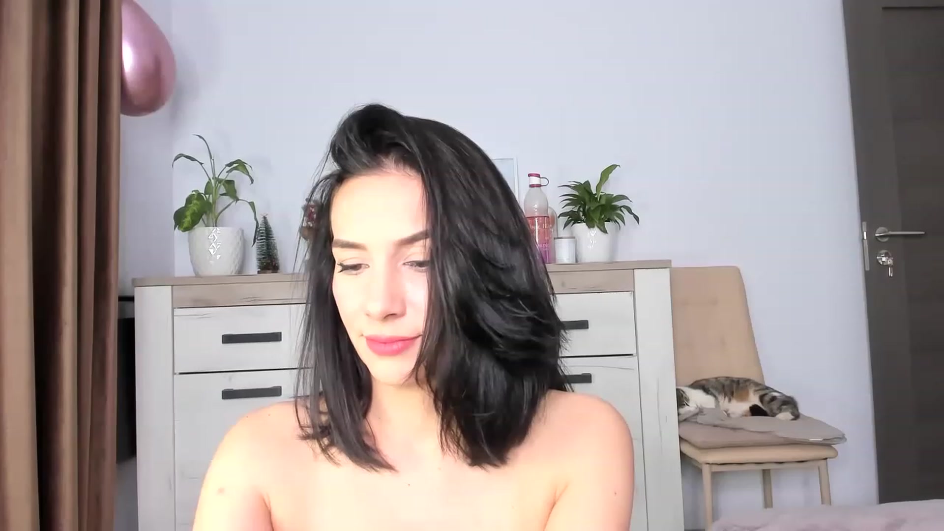 Gallery image thumbnail from ImAna_xo's myfreecams stream on, 12/25/2022, 19:39 image 11 of 20