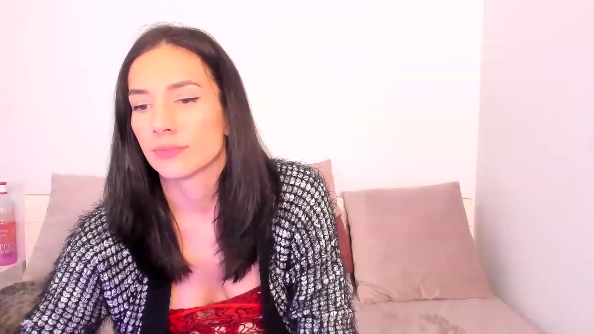 Gallery image thumbnail from ImAna_xo's myfreecams stream on, 03/13/2023, 18:37 image 16 of 20