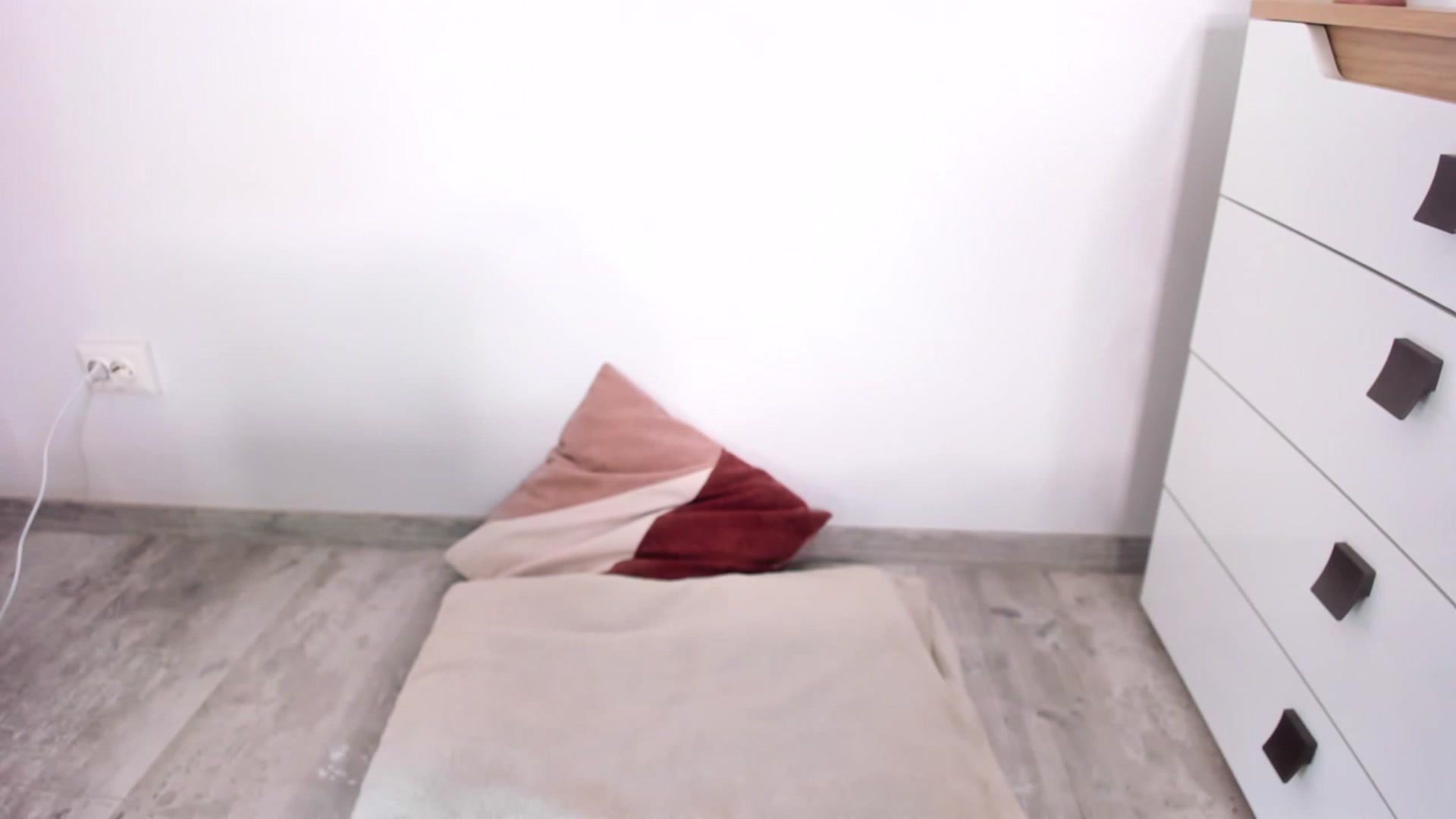 Gallery image thumbnail from ImAna_xo's myfreecams stream on, 05/20/2023, 20:24 image 13 of 20