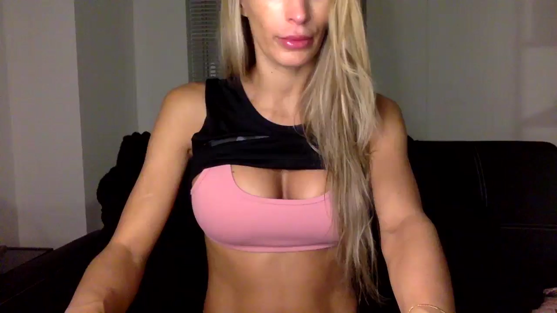 Gallery image thumbnail from ImAprilLove's myfreecams stream on, 04/05/2025, 09:55 image 1 of 20