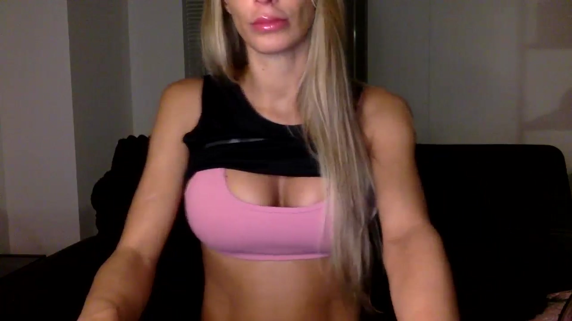 Gallery image thumbnail from ImAprilLove's myfreecams stream on, 04/05/2025, 09:55 image 3 of 20