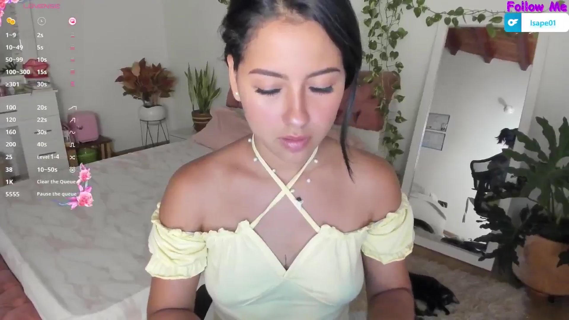 Gallery image thumbnail from ImBella_'s myfreecams stream on, 01/22/2025, 17:48 image 17 of 20