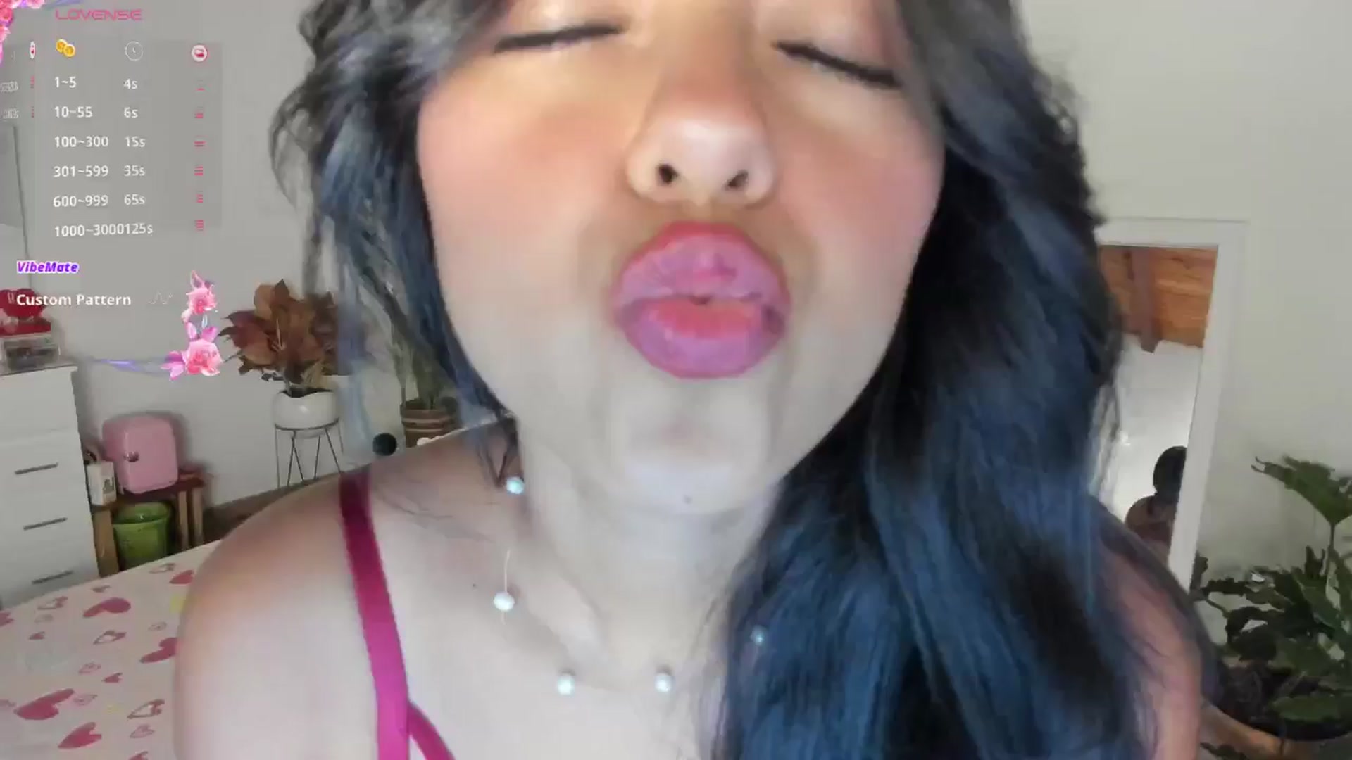 Gallery image thumbnail from ImBella_'s myfreecams stream on, 02/06/2025, 01:51 image 1 of 20