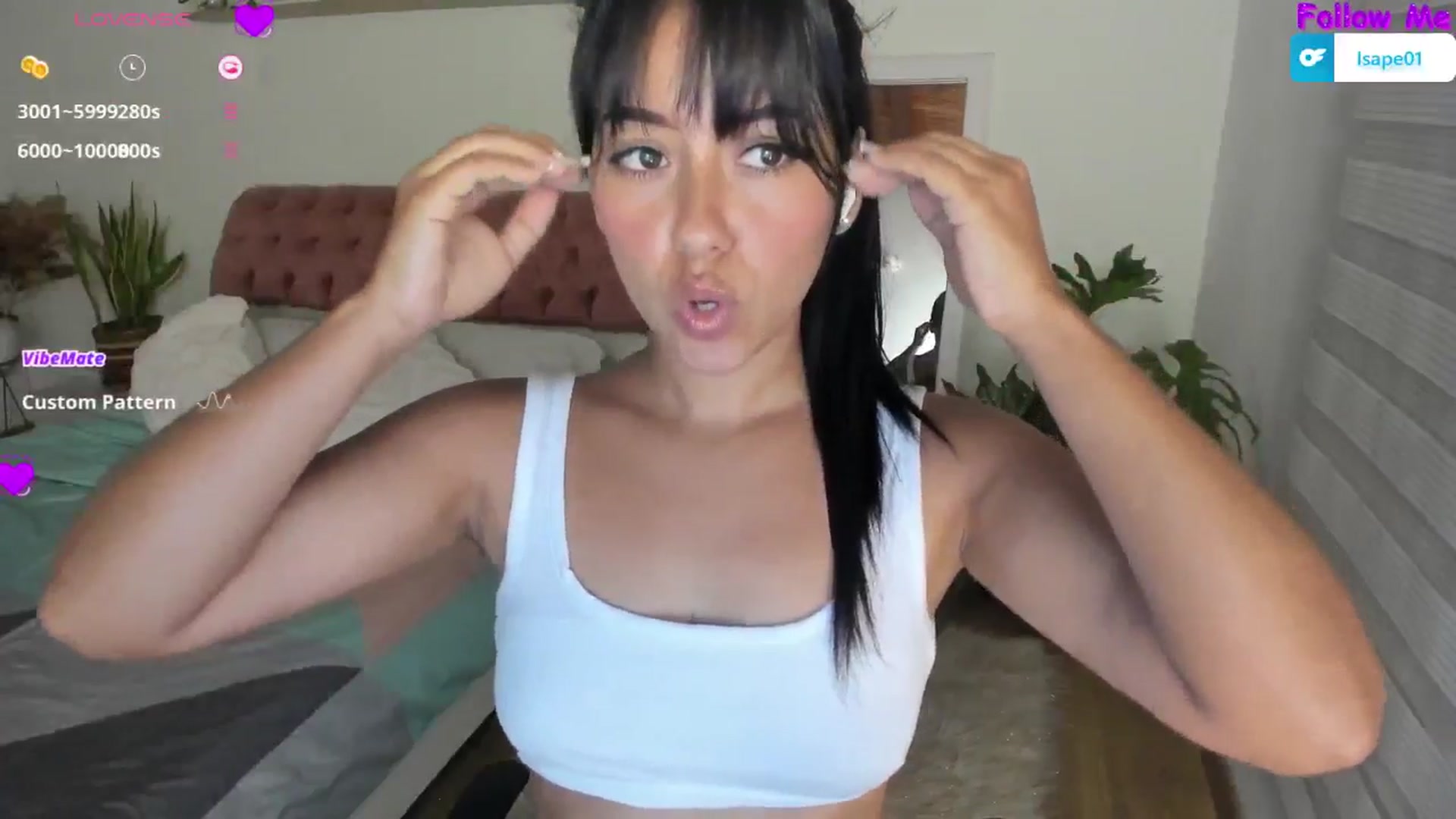 Gallery image thumbnail from ImBella_'s myfreecams stream on, 03/16/2025, 17:39 image 2 of 20