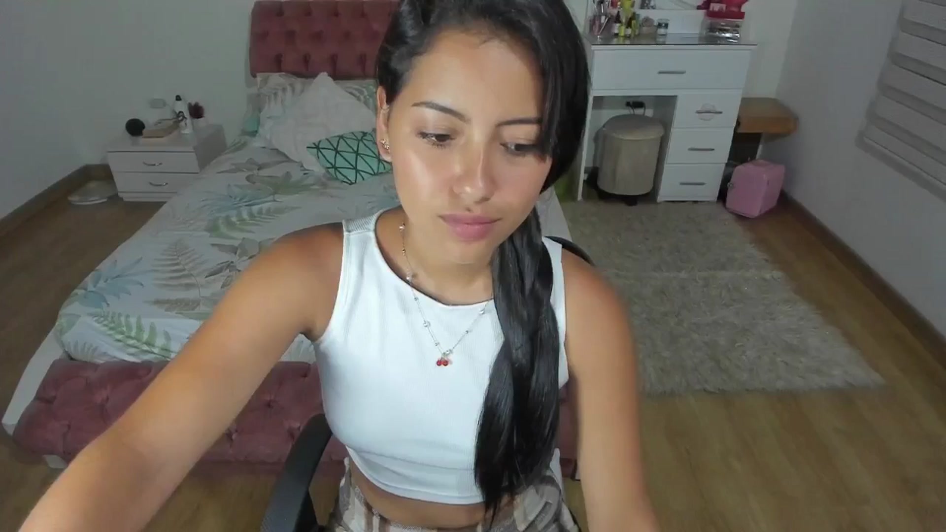 Gallery image thumbnail from ImBella_'s myfreecams stream on, 09/20/2025, 01:29 image 2 of 20