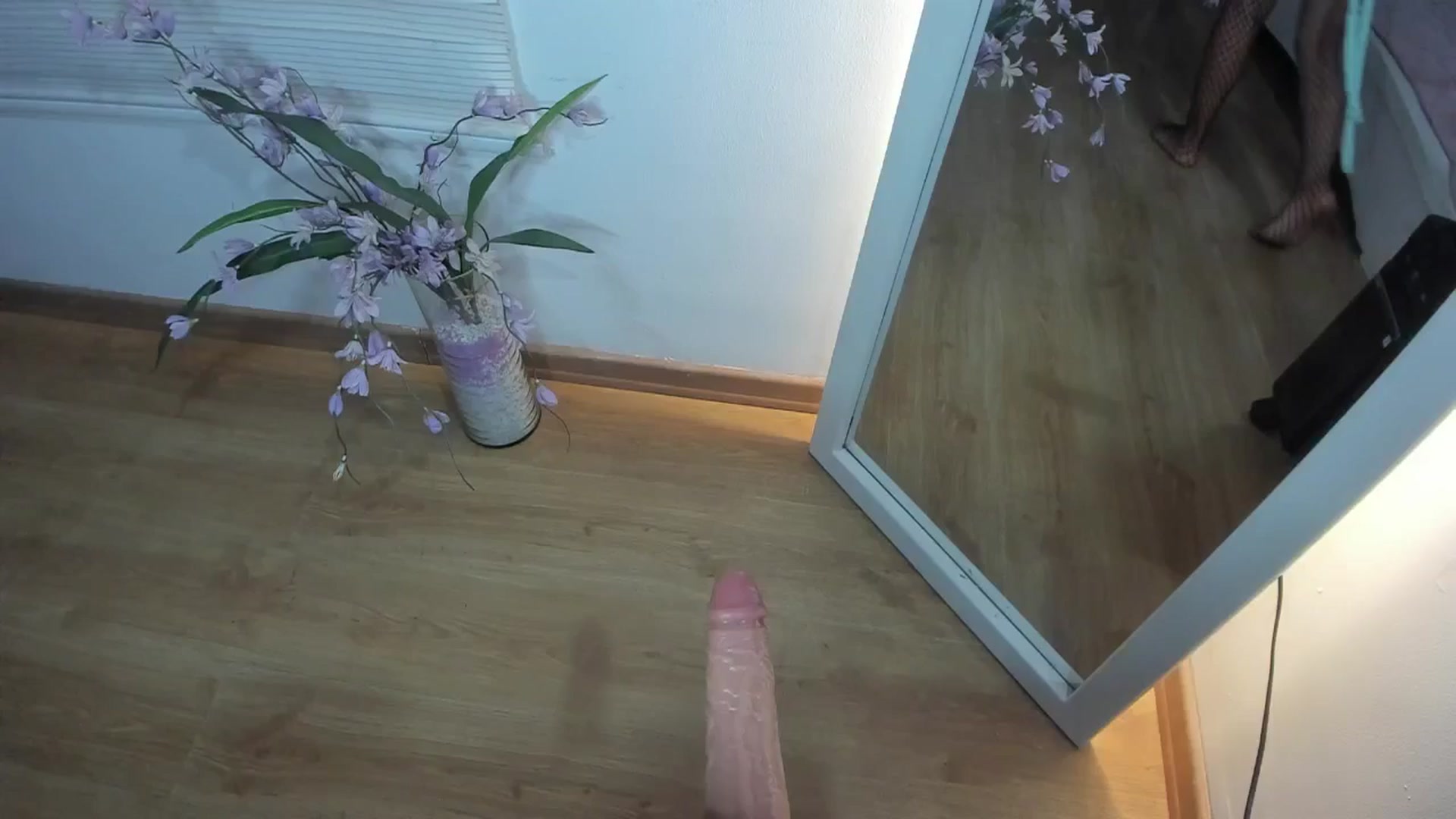 Gallery image thumbnail from ImBella_'s myfreecams stream on, 10/26/2025, 01:57 image 11 of 20