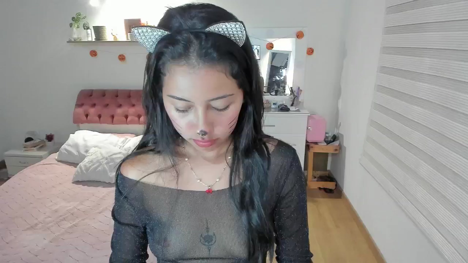 Gallery image thumbnail from ImBella_'s myfreecams stream on, 10/28/2025, 02:45 image 14 of 20