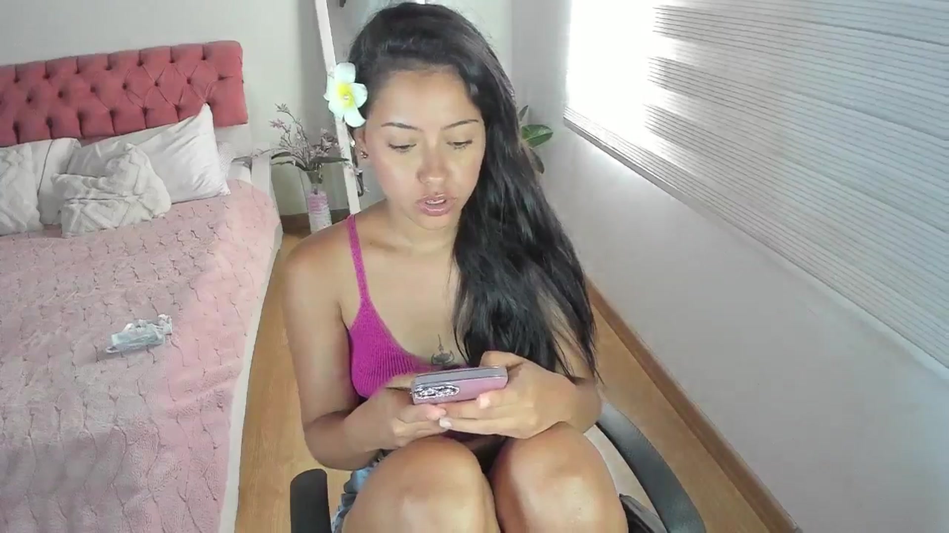 Gallery image thumbnail from ImBella_'s myfreecams stream on, 01/28/2026, 22:10 image 12 of 20