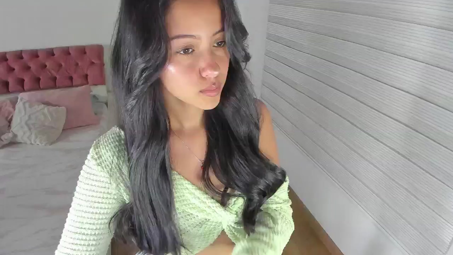 Gallery image thumbnail from ImBella_'s myfreecams stream on, 02/12/2026, 18:01 image 9 of 20