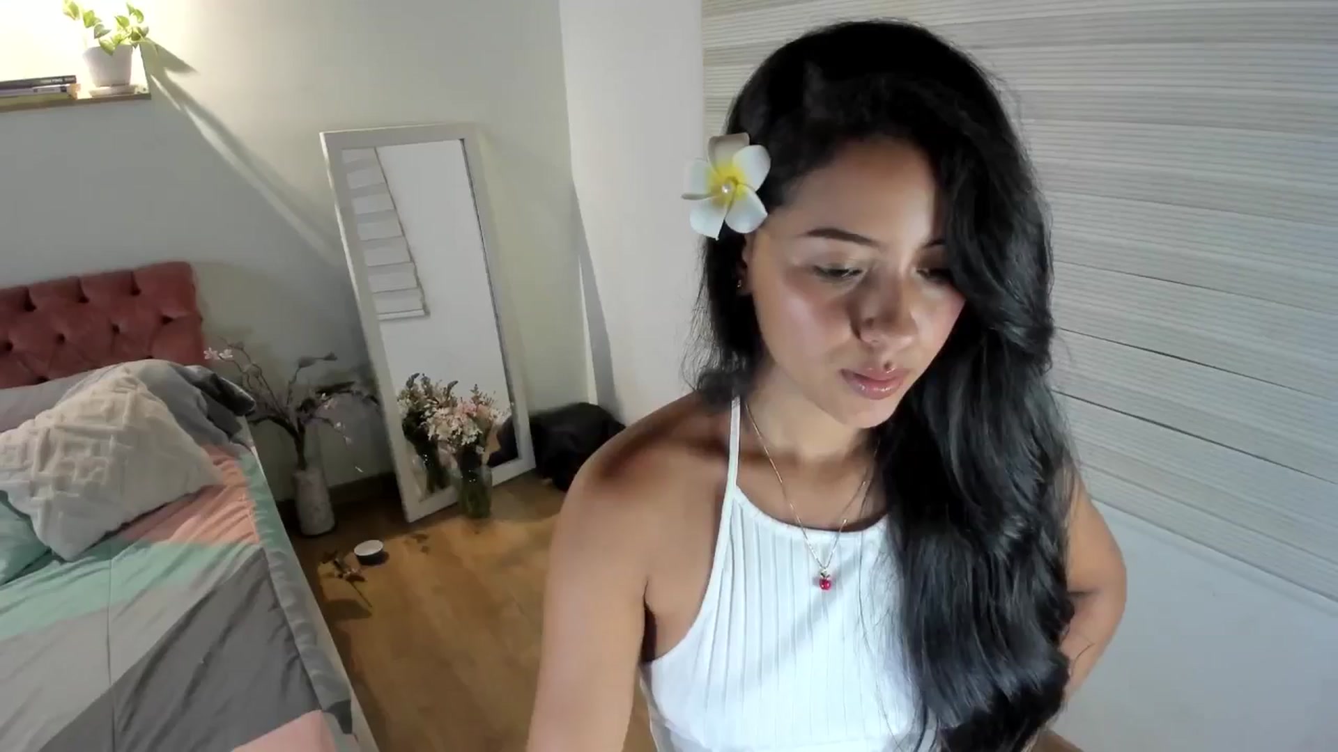 Gallery image thumbnail from ImBella_'s myfreecams stream on, 03/09/2026, 03:47 image 10 of 20