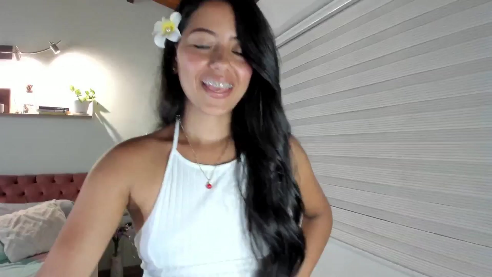 Gallery image thumbnail from ImBella_'s myfreecams stream on, 03/09/2026, 03:47 image 16 of 20
