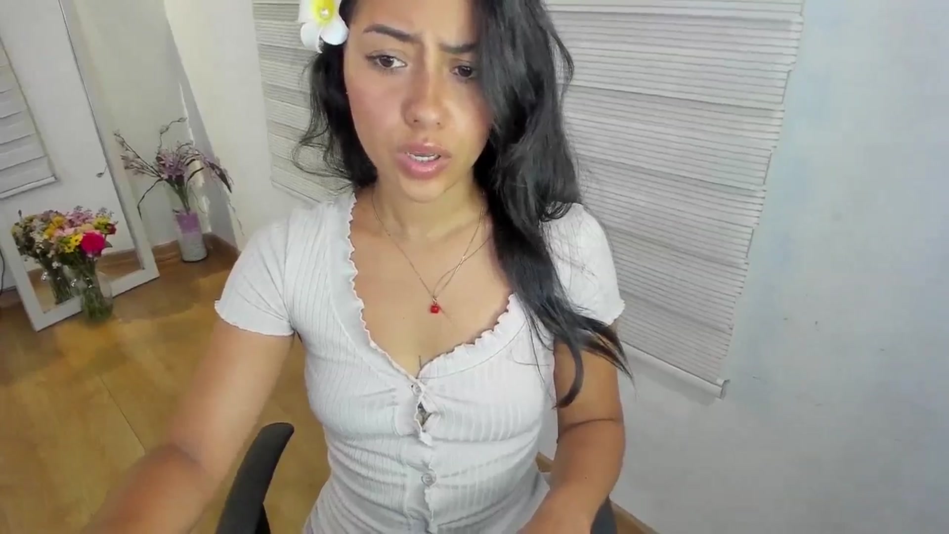Gallery image thumbnail from ImBella_'s myfreecams stream on, 03/30/2026, 20:08 image 2 of 20