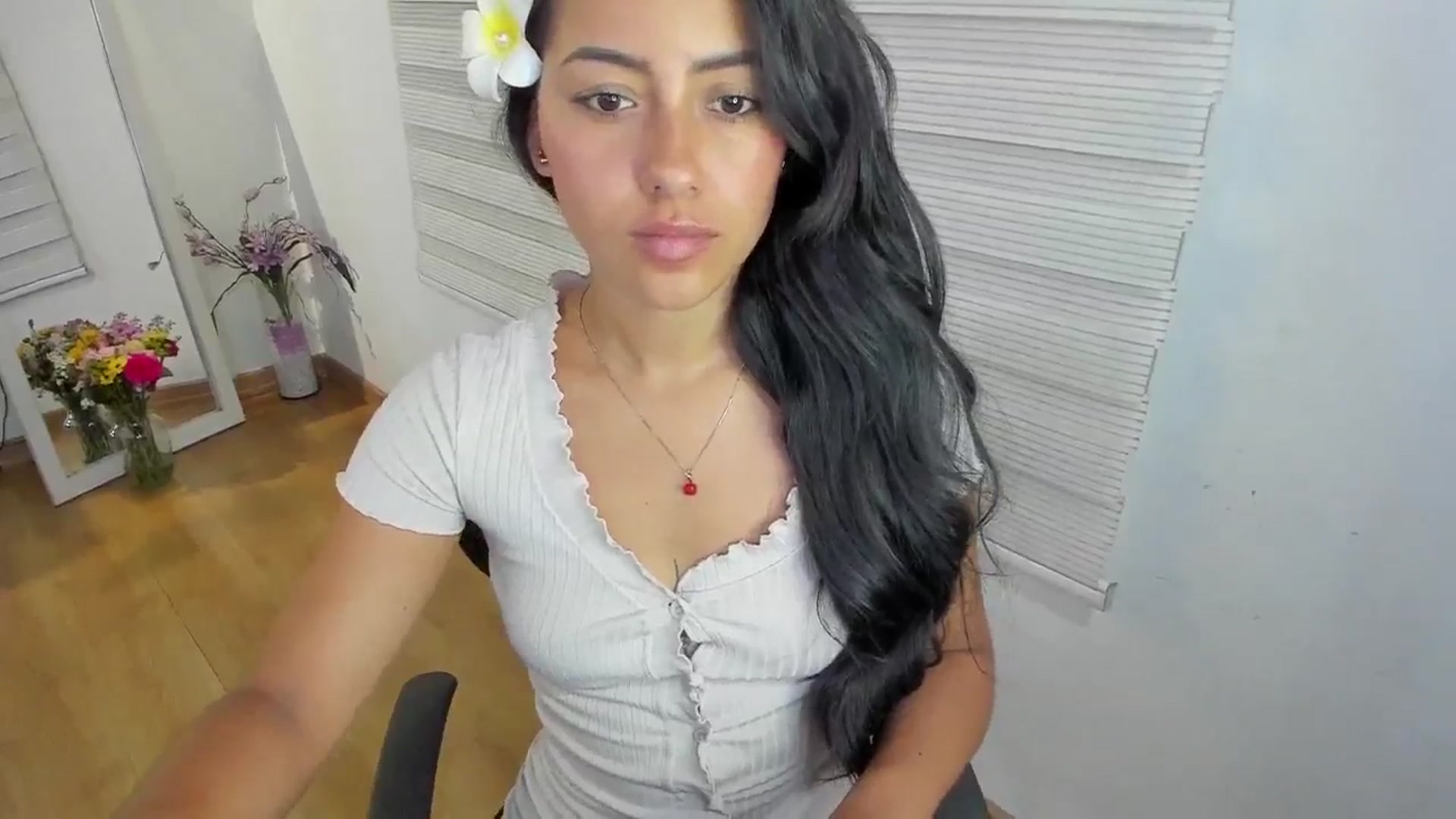 Gallery image thumbnail from ImBella_'s myfreecams stream on, 03/30/2026, 20:08 image 3 of 20