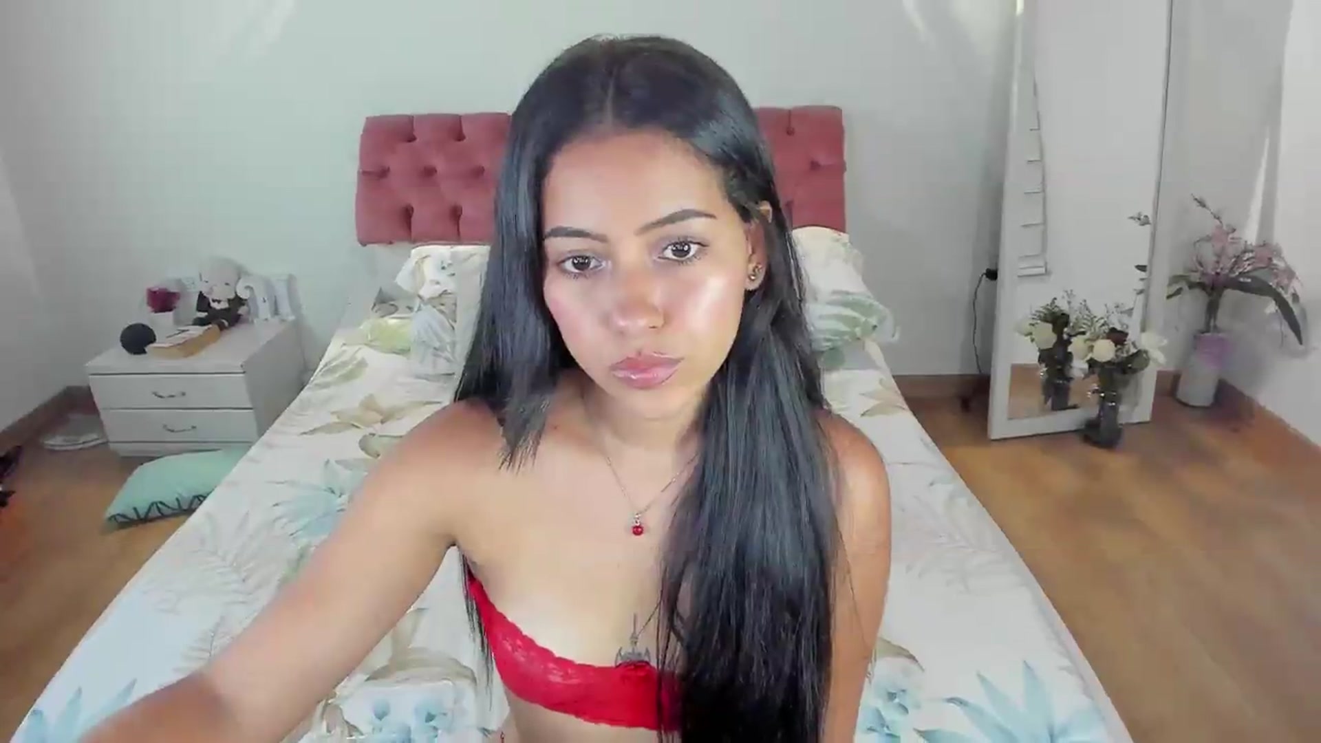 Gallery image thumbnail from ImBella_'s myfreecams stream on, 05/18/2026, 24:34 image 18 of 20