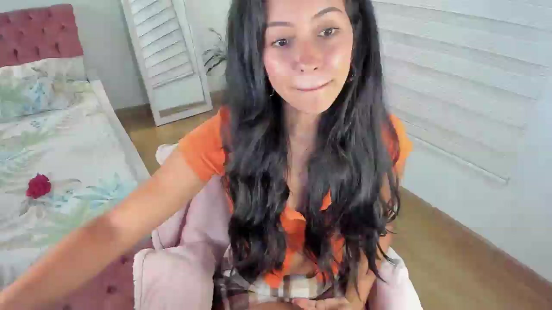 Gallery image thumbnail from ImBella_'s myfreecams stream on, 05/25/2026, 01:54 image 2 of 20