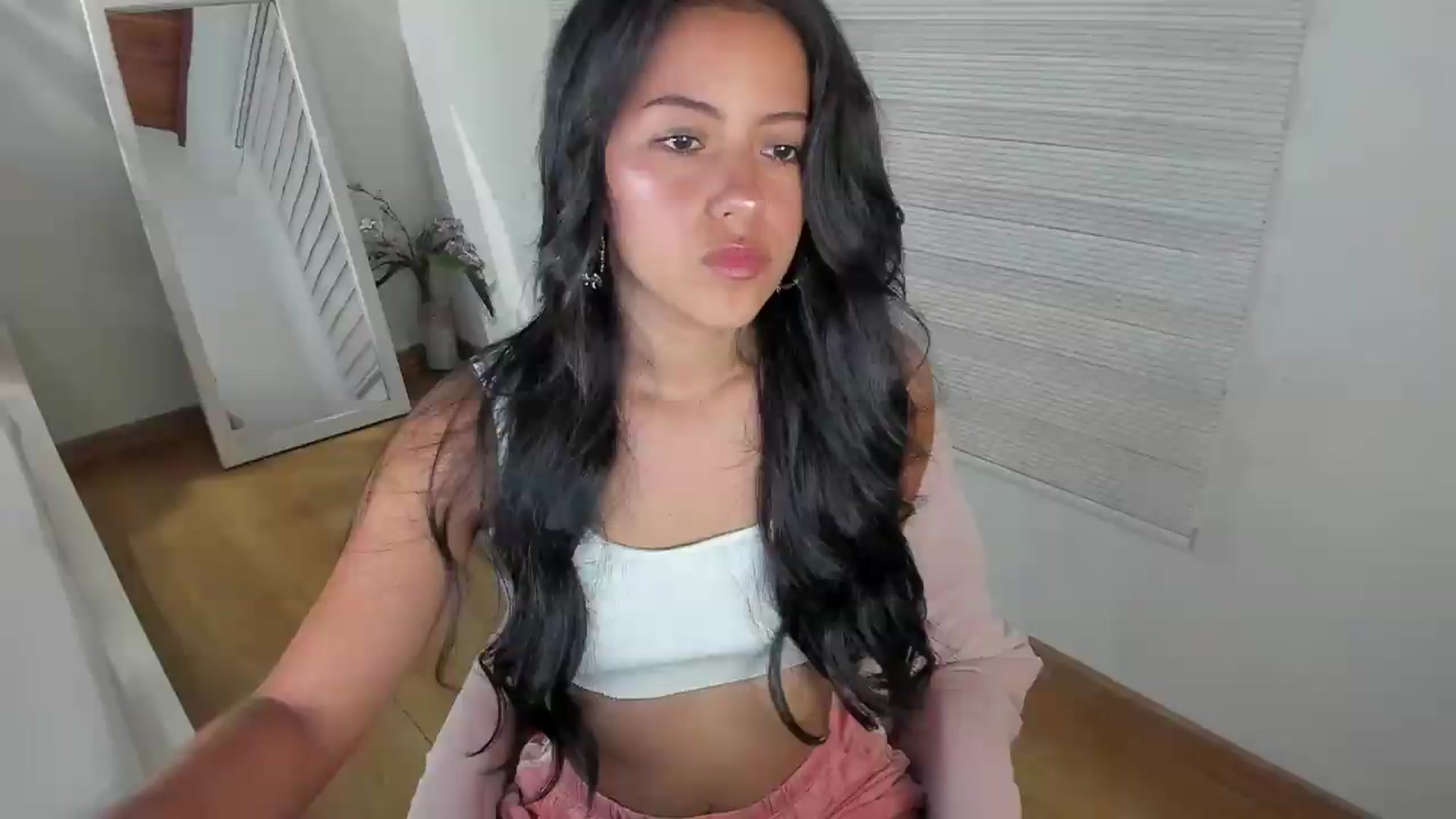 Gallery image thumbnail from ImBella_'s myfreecams stream on, 05/26/2026, 23:32 image 1 of 20