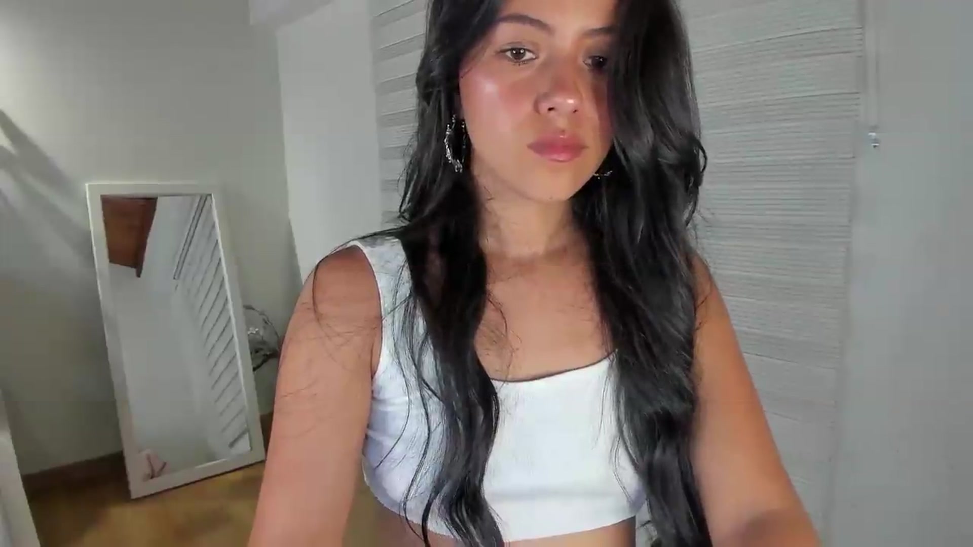 Gallery image thumbnail from ImBella_'s myfreecams stream on, 05/26/2026, 23:32 image 7 of 20