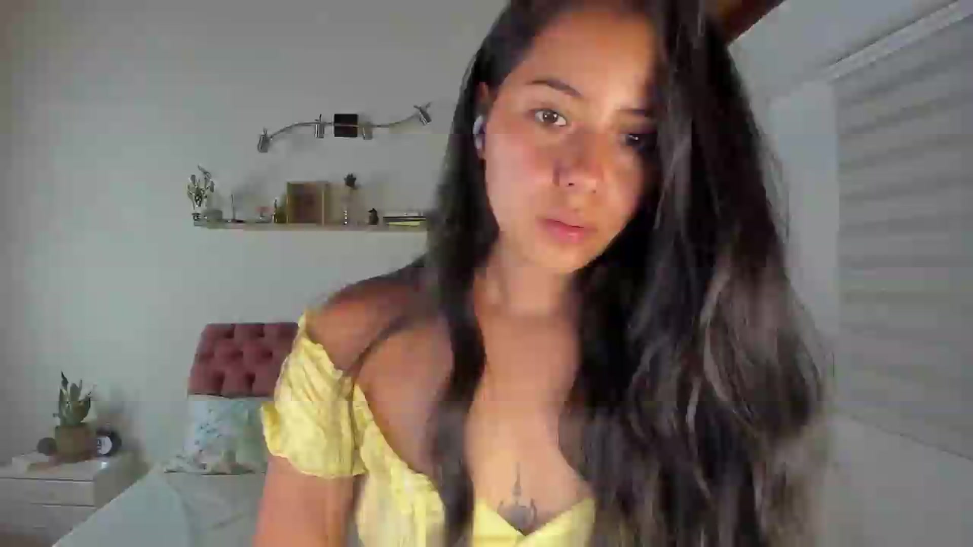 Gallery image thumbnail from ImBella_'s myfreecams stream on, 06/22/2026, 04:21 image 15 of 20