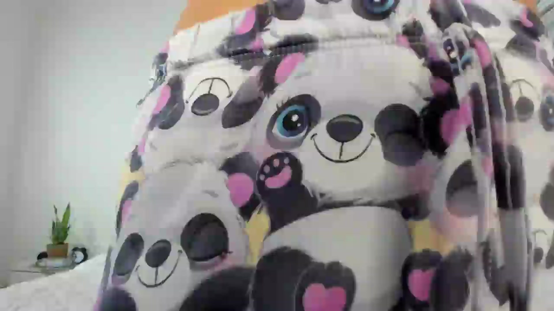 Gallery image thumbnail from ImBella_'s myfreecams stream on, 08/18/2026, 05:14 image 3 of 20