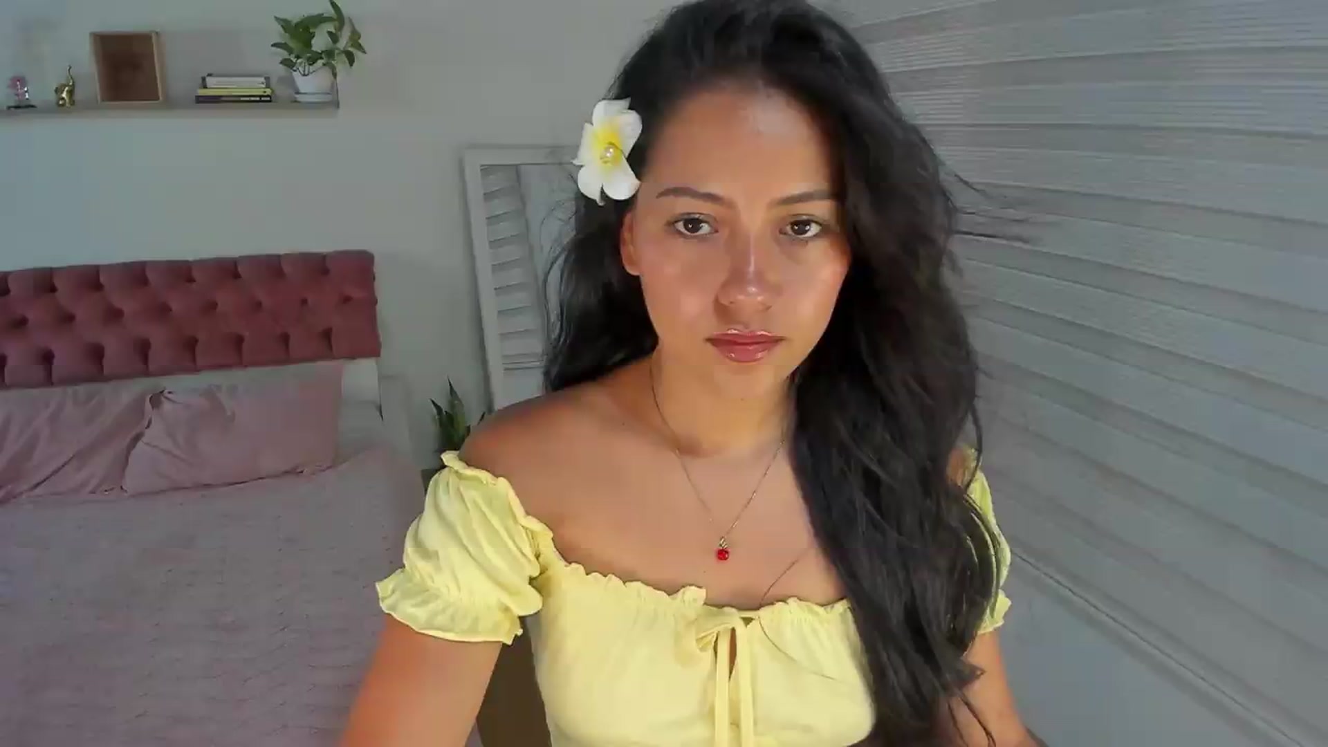 Gallery image thumbnail from ImBella_'s myfreecams stream on, 08/31/2026, 21:55 image 3 of 20