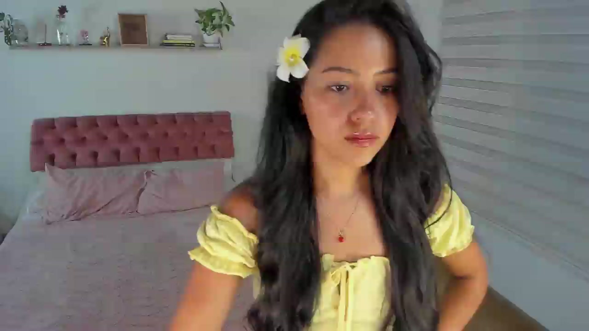 Gallery image thumbnail from ImBella_'s myfreecams stream on, 08/31/2026, 21:55 image 5 of 20